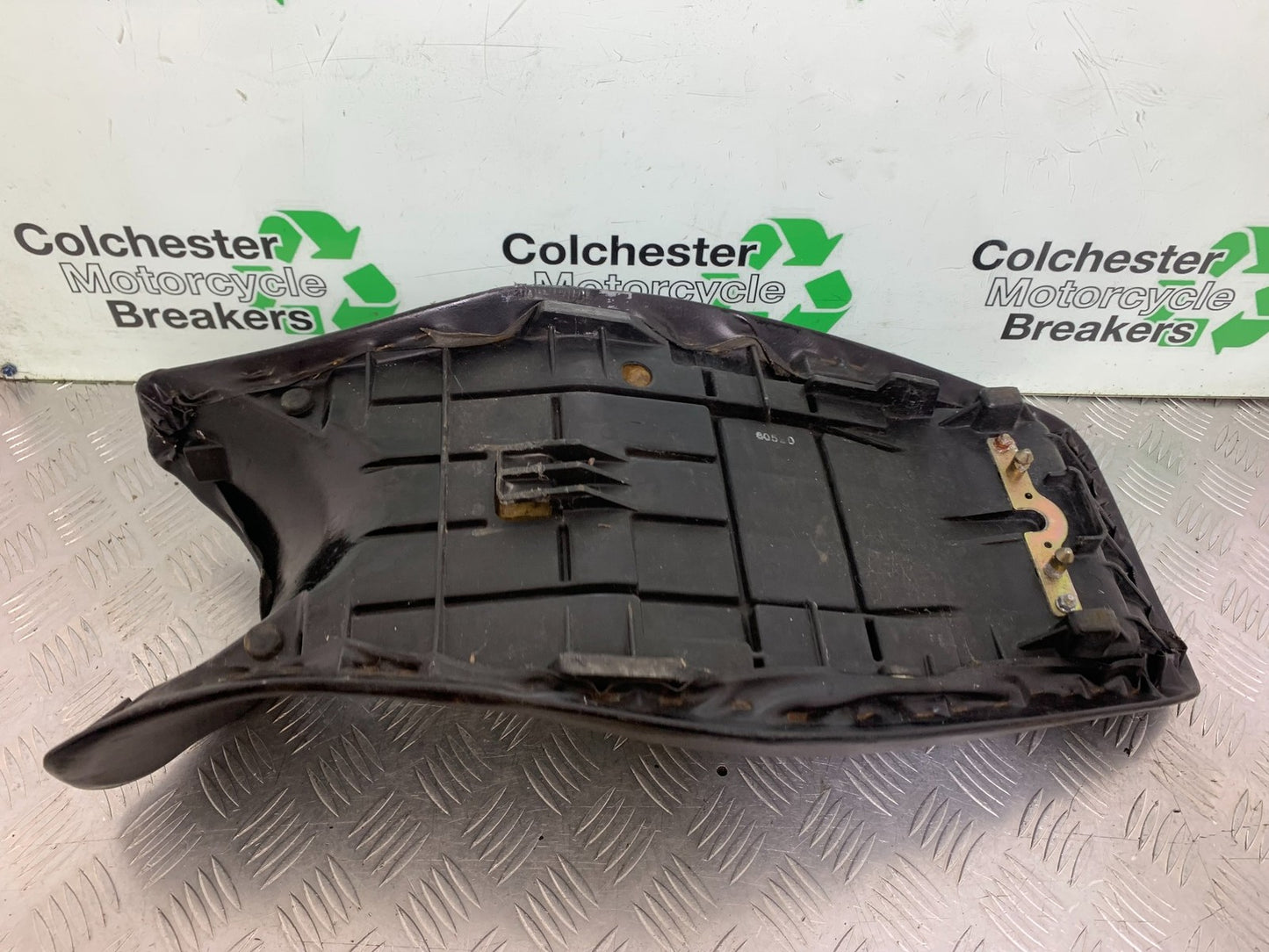KAWASAKI ZZR1100 D SEAT  YEAR 1993-2001 (CMB1189)