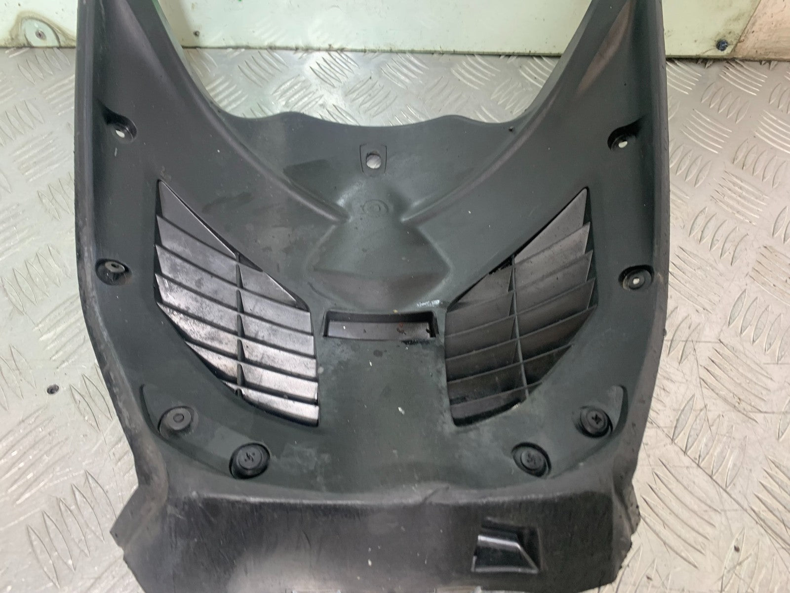 YAMAHA XMAX 125 XMAX-125 GRILL YEAR 2015-2020  (CMB1266)