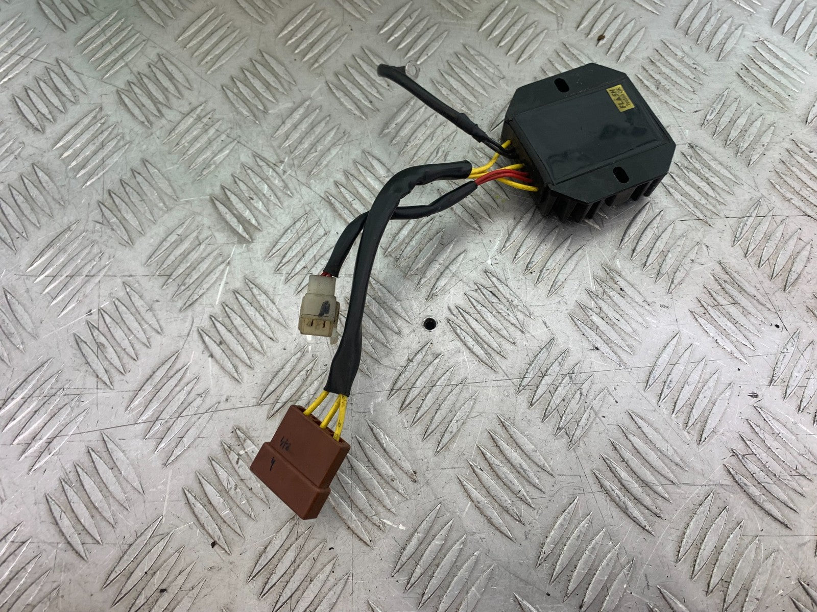 KTM RC125 RC 125 RC REGULATOR   2014 2017 (CMB1199)