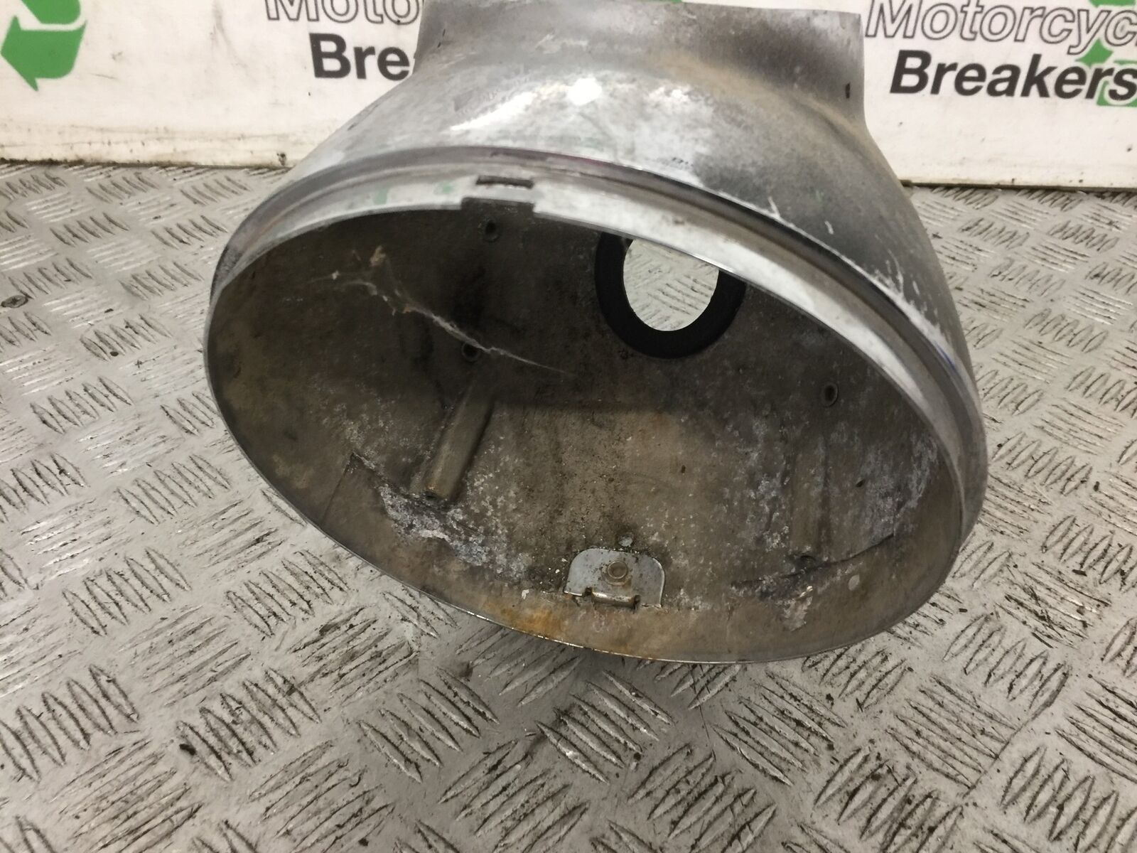 VICTORY V92 C HEADLIGHT BACKING  YEAR 2004 (STOCK 765)