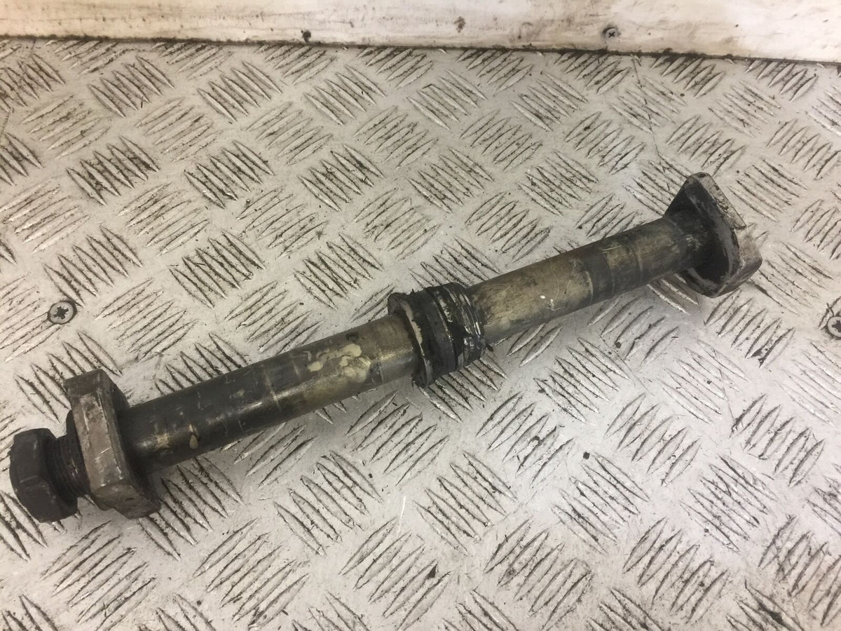 SUZUKI GSXR1000 GSXR 1000 REAR WHEEL SPINDLE  L2-L6 2012-16 (STOCK 720)