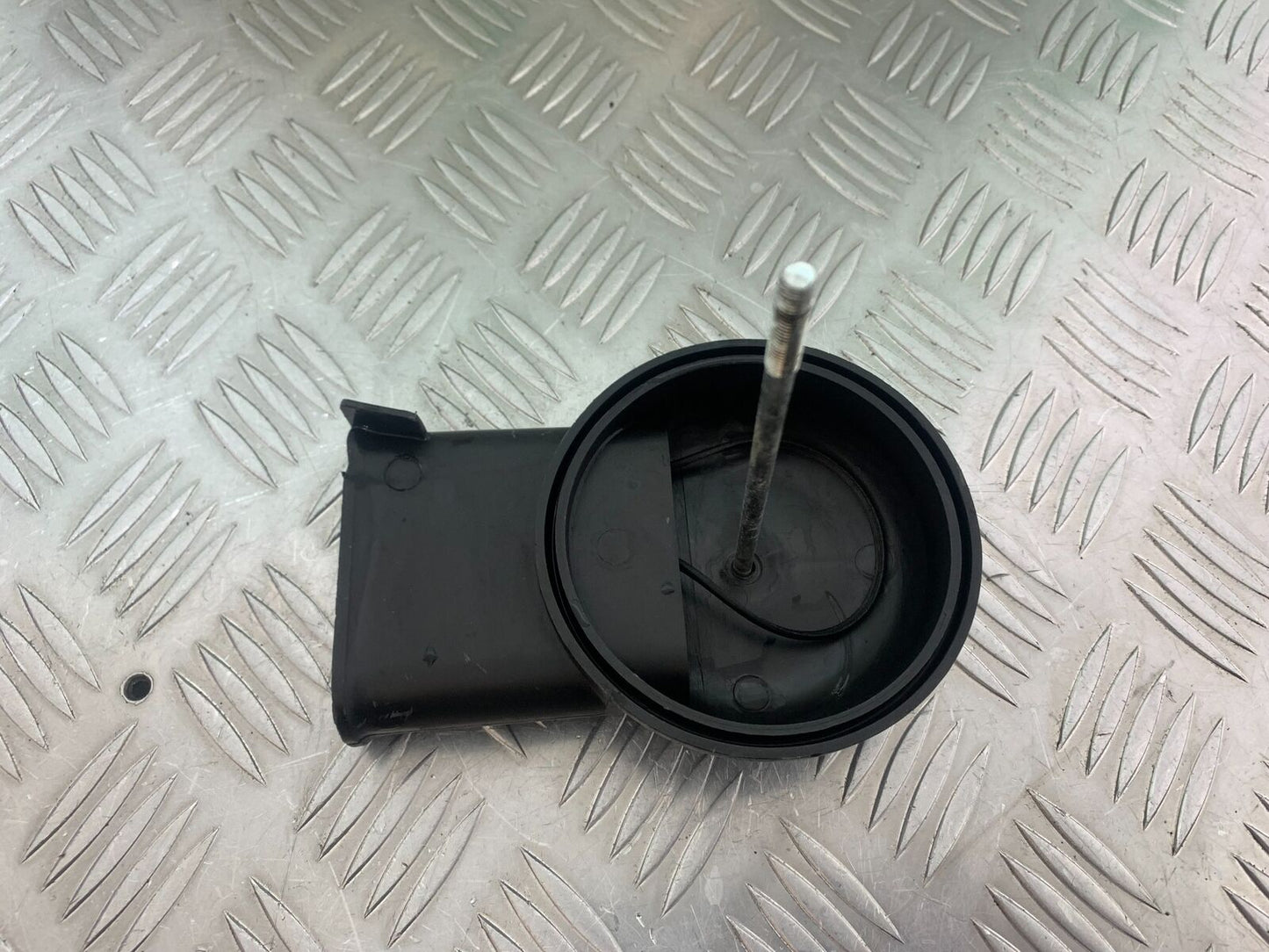 YAMAHA XV535 XV 535 VIRAGO AIRBOX COVER   YEAR 1994-02 (CMB1044)