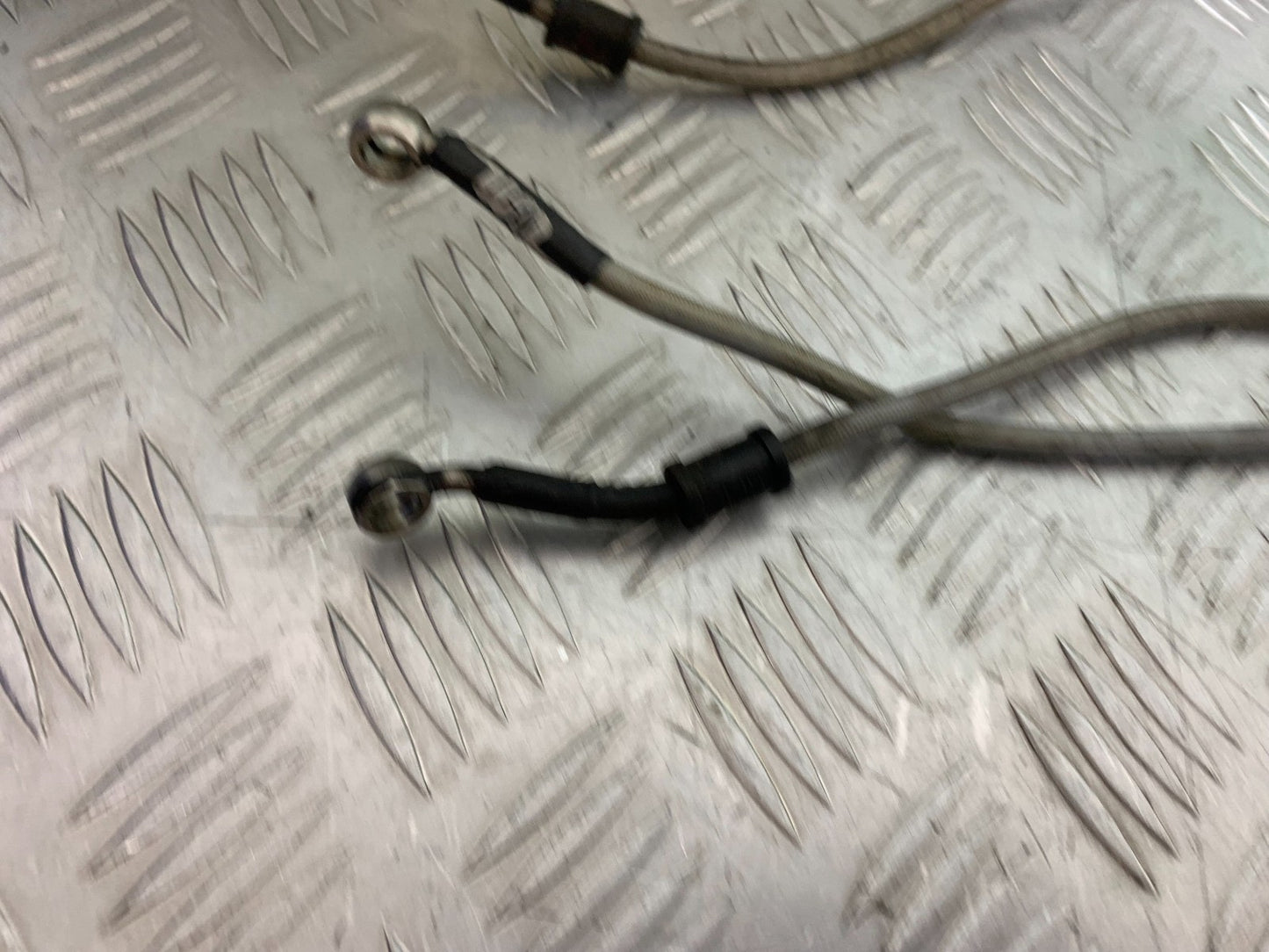 YAMAHA FZS1000 FAZER FRONT AND REAR BRAIDED LINES   YEAR 2001-05 (CMB1275)