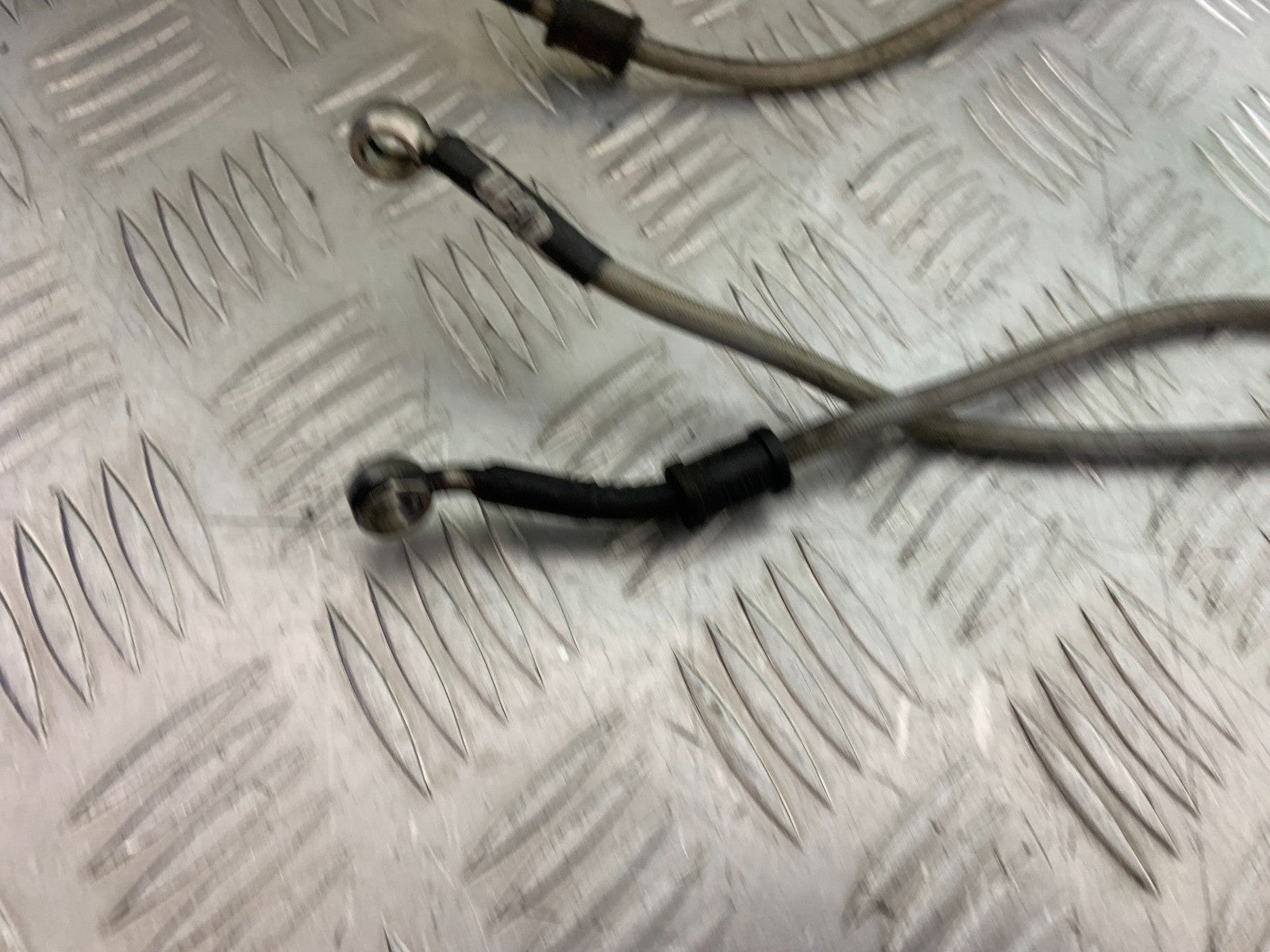 YAMAHA FZS1000 FAZER FRONT AND REAR BRAIDED LINES   YEAR 2001-05 (CMB1275)