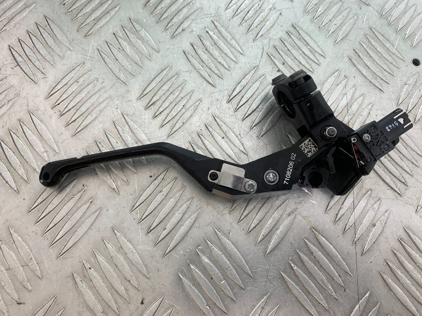 BMW M1000 R CLUTCH LEVER AND BRACKET  YEAR 2023-2024 (CMB1140)