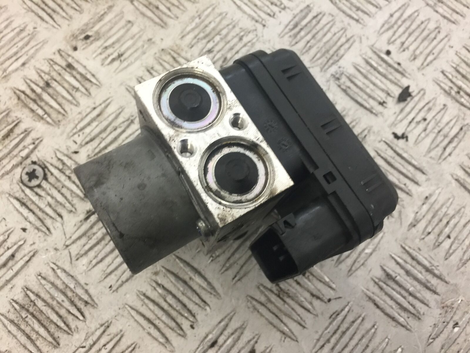 YAMAHA MT07 MT-07 TRACER ABS PUMP  YEAR 2016 (STOCK 642)