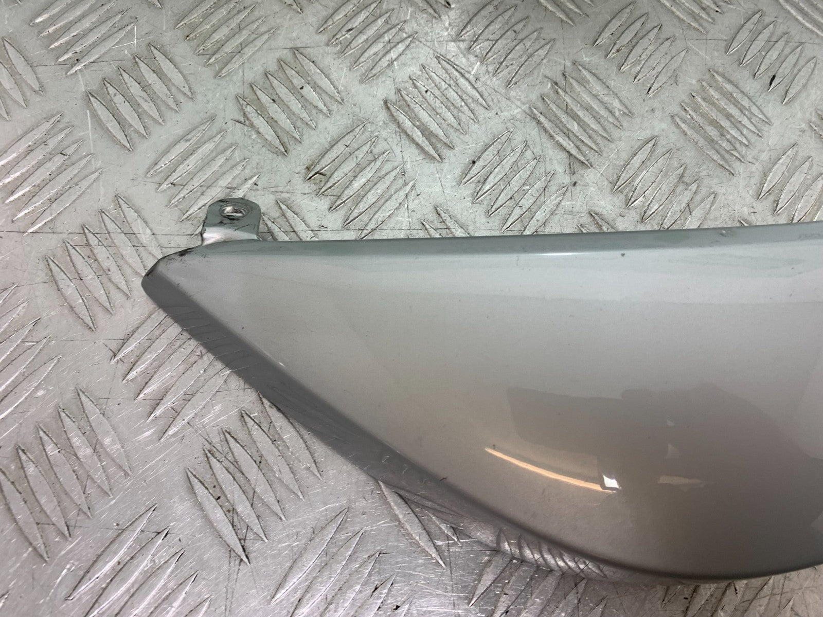 BMW F800 GT LEFT SEAT PANEL  YEAR 2013-2017 (CMB1248)