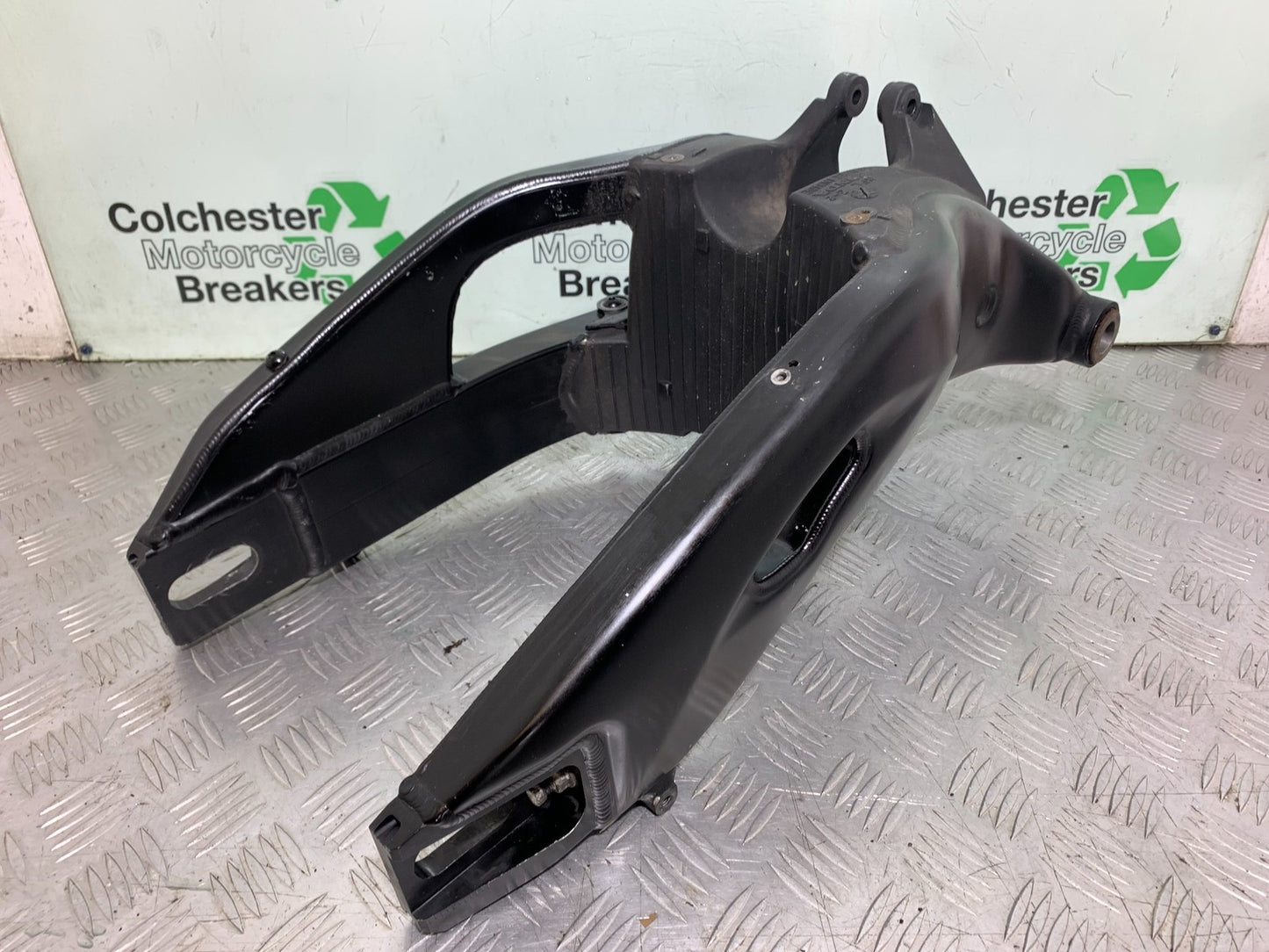 HONDA CBR1000 RR CBR1000RR FIREBLADE SWINGARM 2008-2011 (CMB1179)