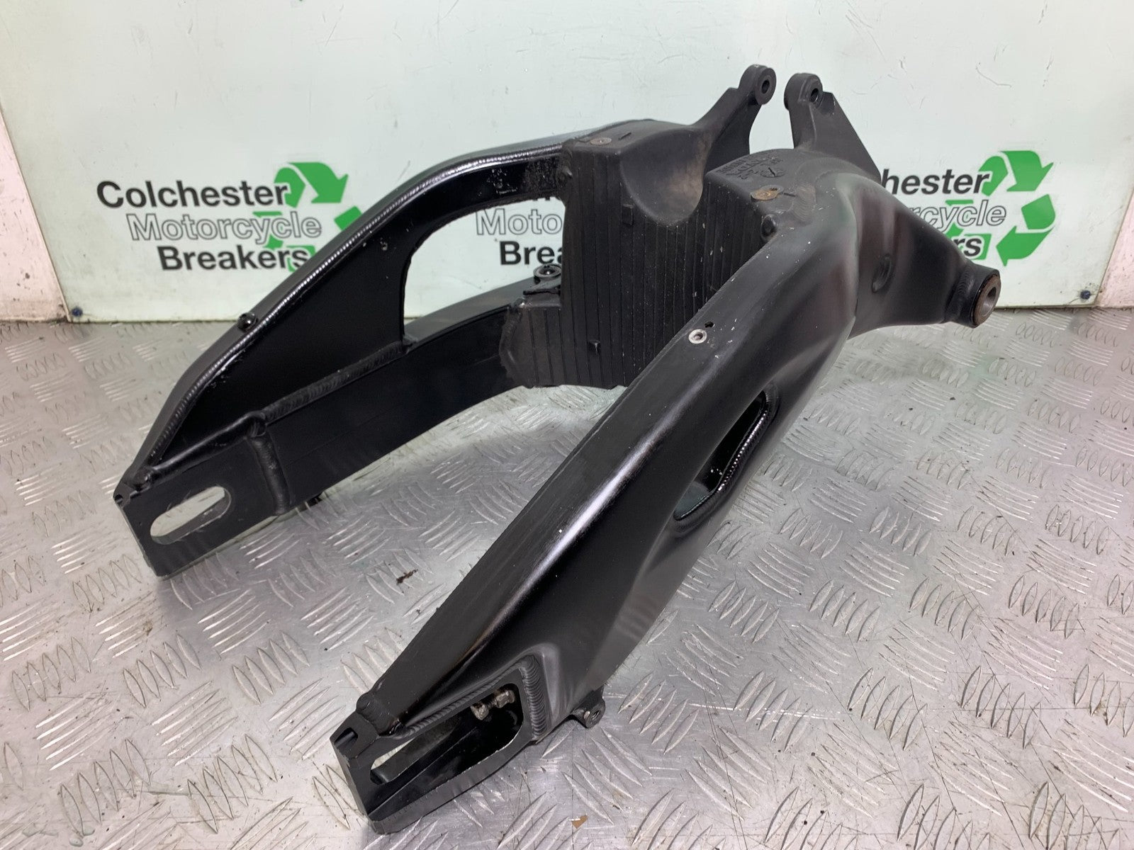 HONDA CBR1000 RR CBR1000RR FIREBLADE SWINGARM 2008-2011 (CMB1179)