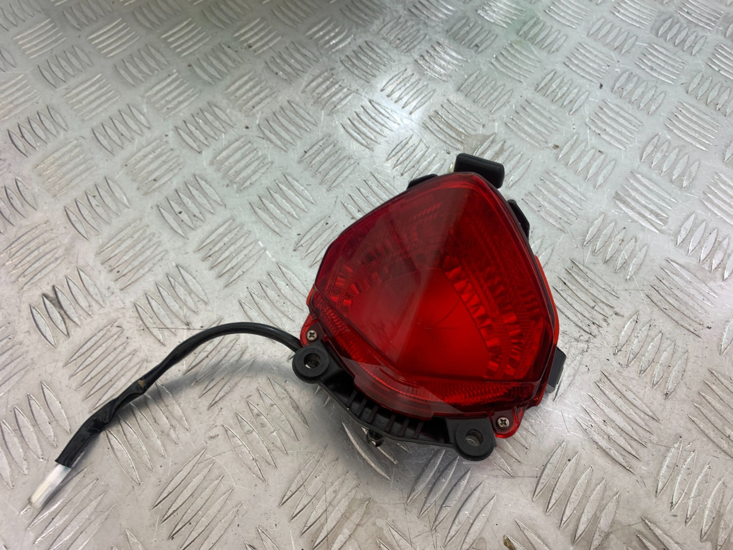 HONDA CBR500R CBR 500 R REAR LIGHT  YEAR 2012-16 (CMB1151)