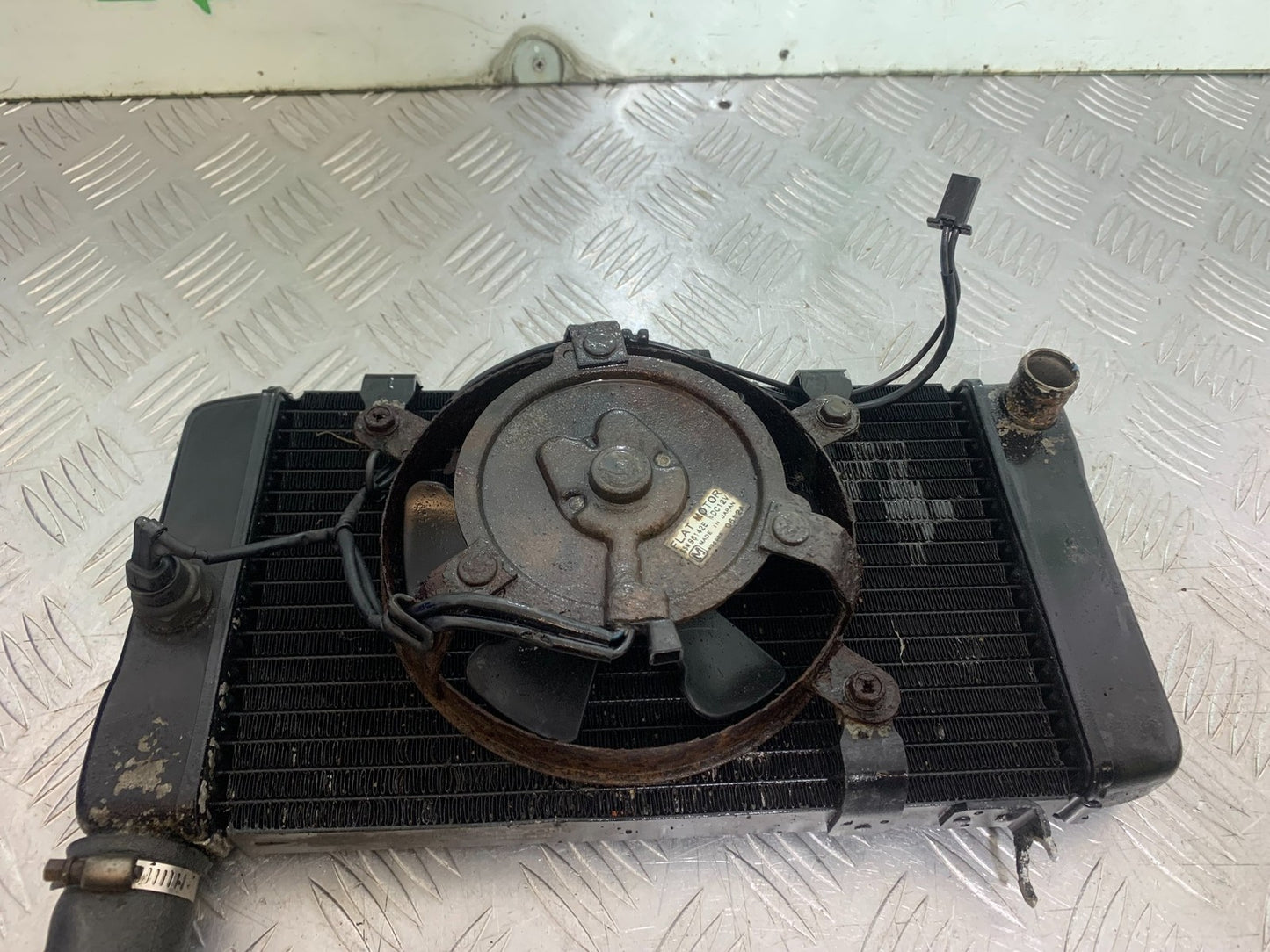 HONDA NT650 V DEAUVILLE RADIATOR AND FAN  YEAR 1999 (CMB1268)