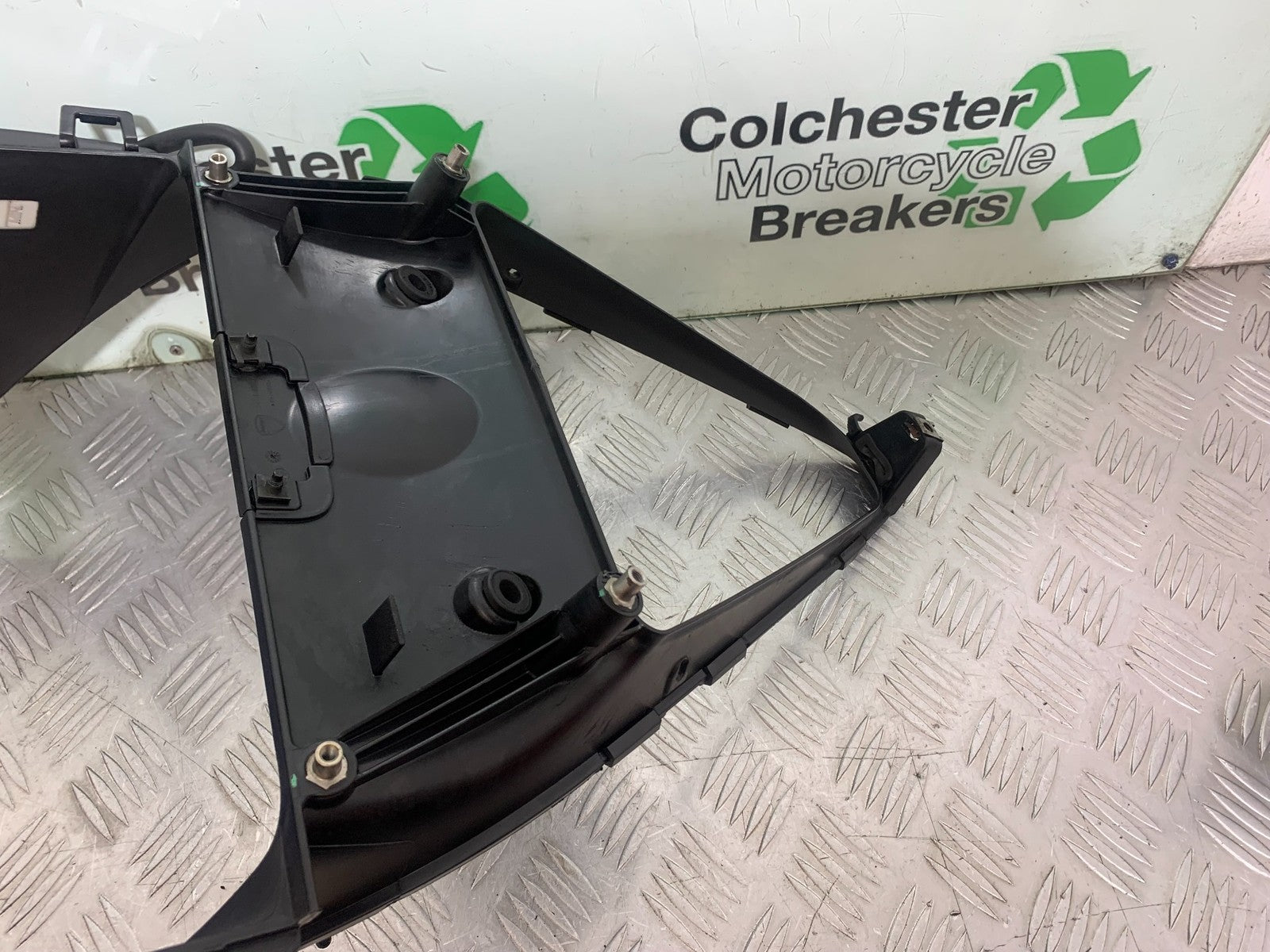 DUCATI 1299 PANIGALE FAIRING V PIECE COOLANT BOTTLE  YEAR 2016 (CMB 1187)