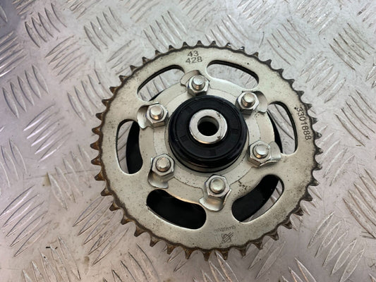 BENELLI BN125 BN 125 REAR SPROCKET CARRIER    YEAR 2018-2021 (CMB1080)