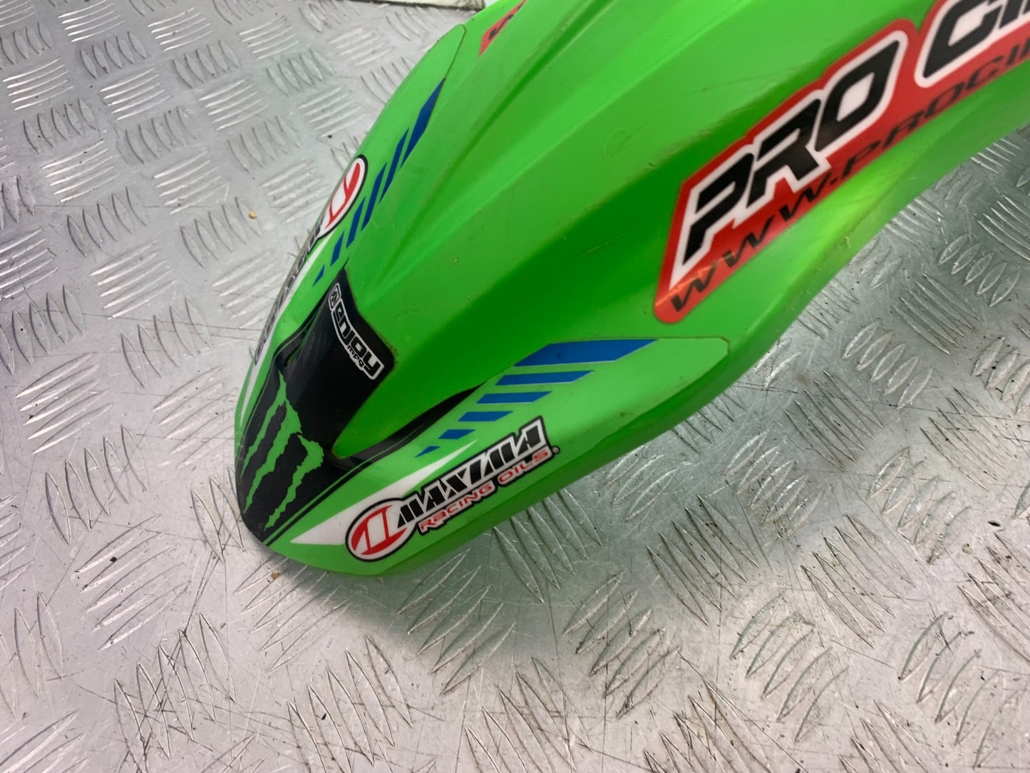 KAWASAKI KXF450 KXF 450 FRONT MUDGUARD  YEAR 2013 CMB1217)