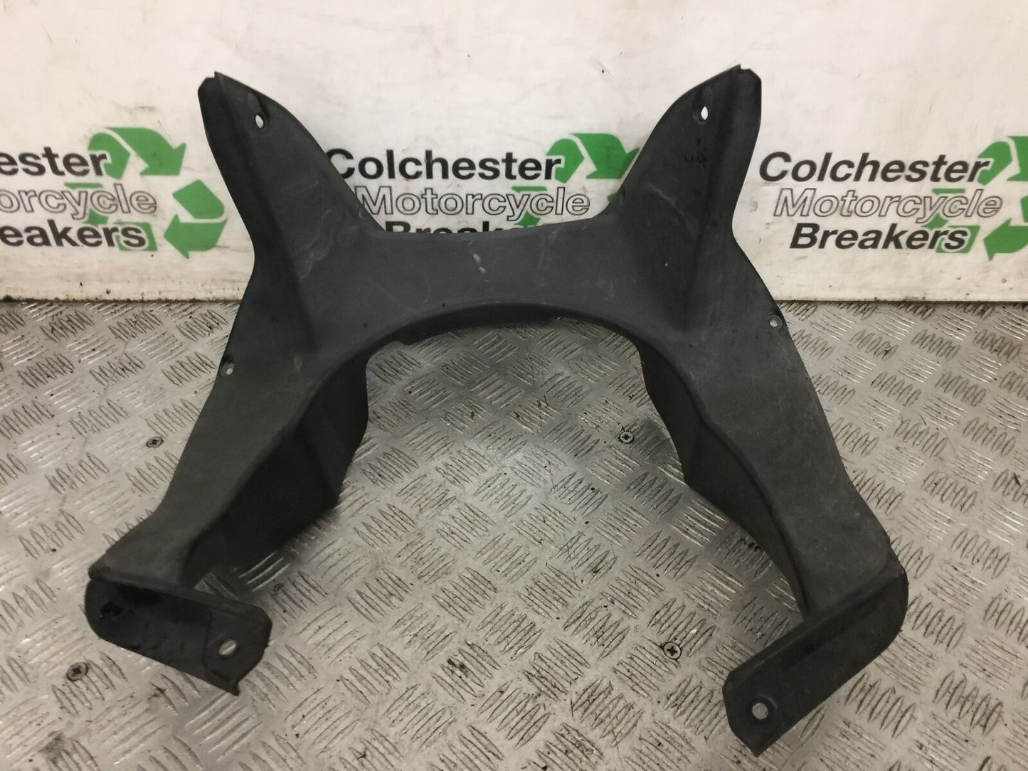 SUZUKI GS500 GS 500 CLOCK SURROUND  YEAR 2004-09 (STOCK 882)