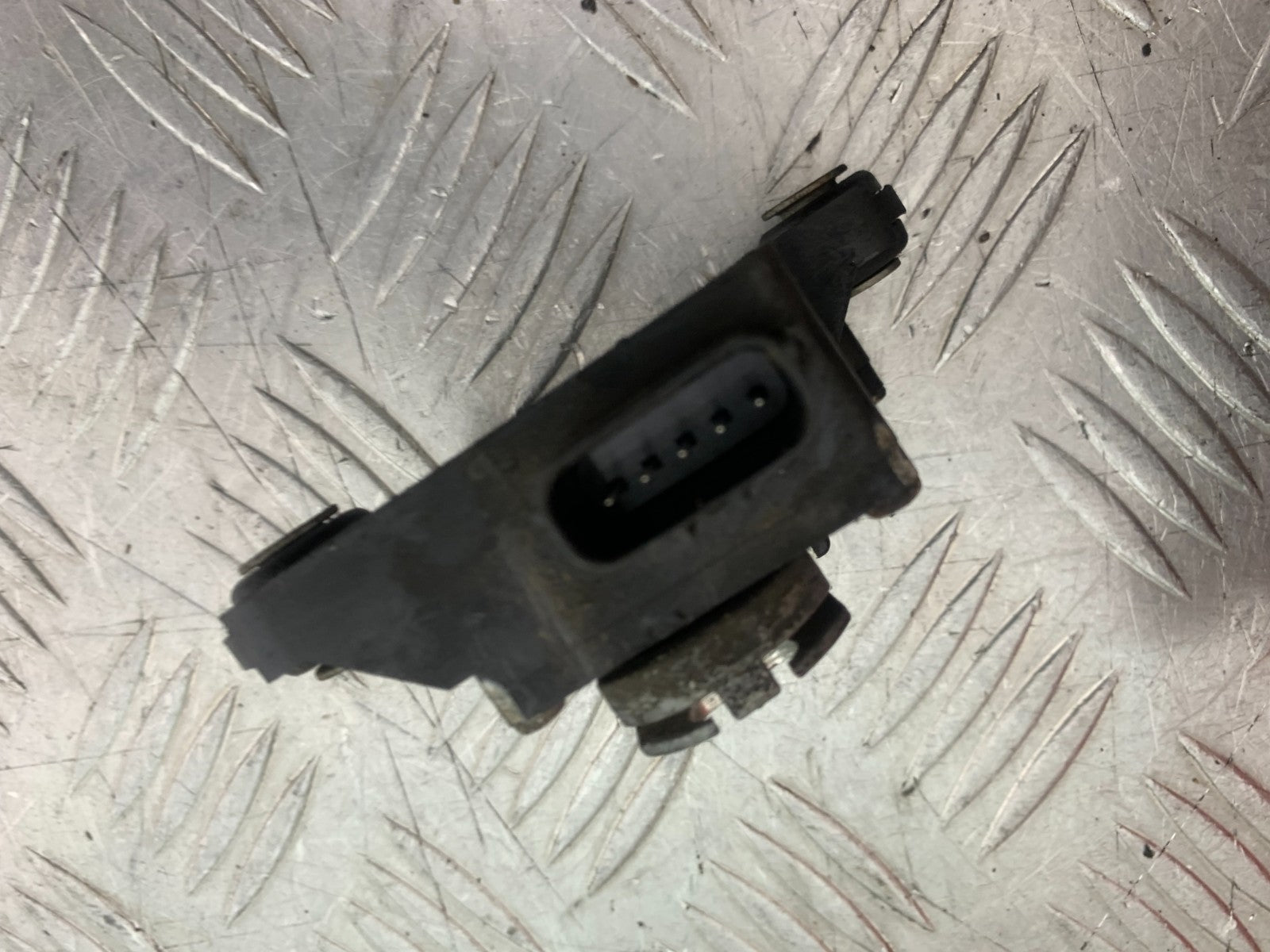 APRILIA TUONO 1000 V4R EXHAUST SERVO MOTOR   YEAR 2011-13  (CMB1331)