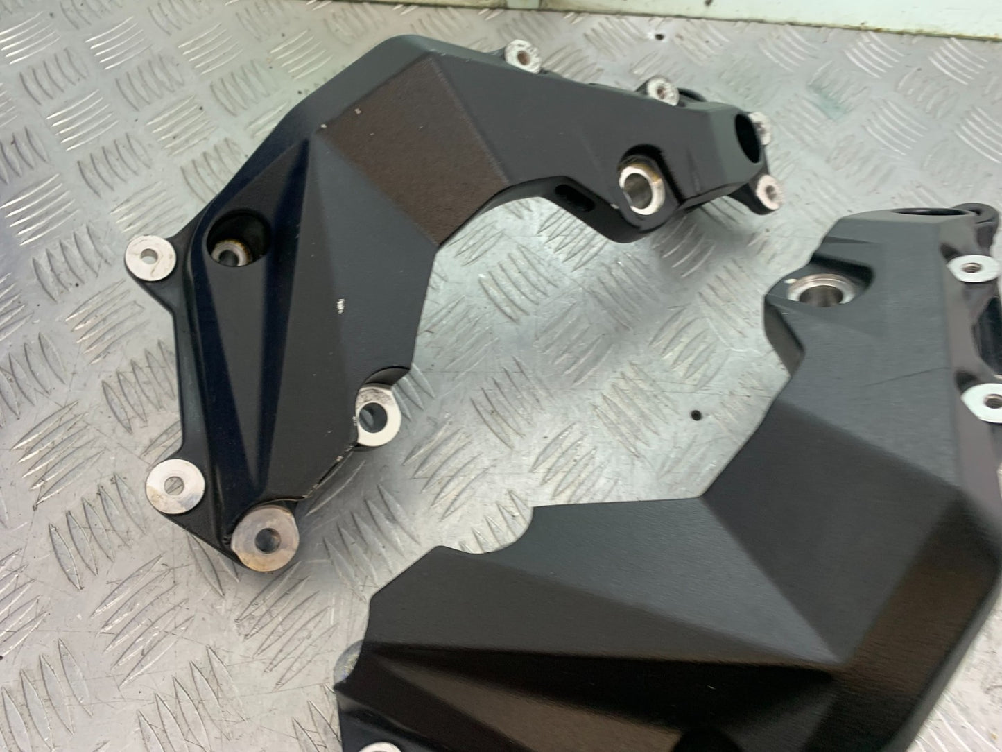 MV AGUSTA 675 F3 ENGINE BRACKETS  YEAR 2012-2016 (CMB1302)
