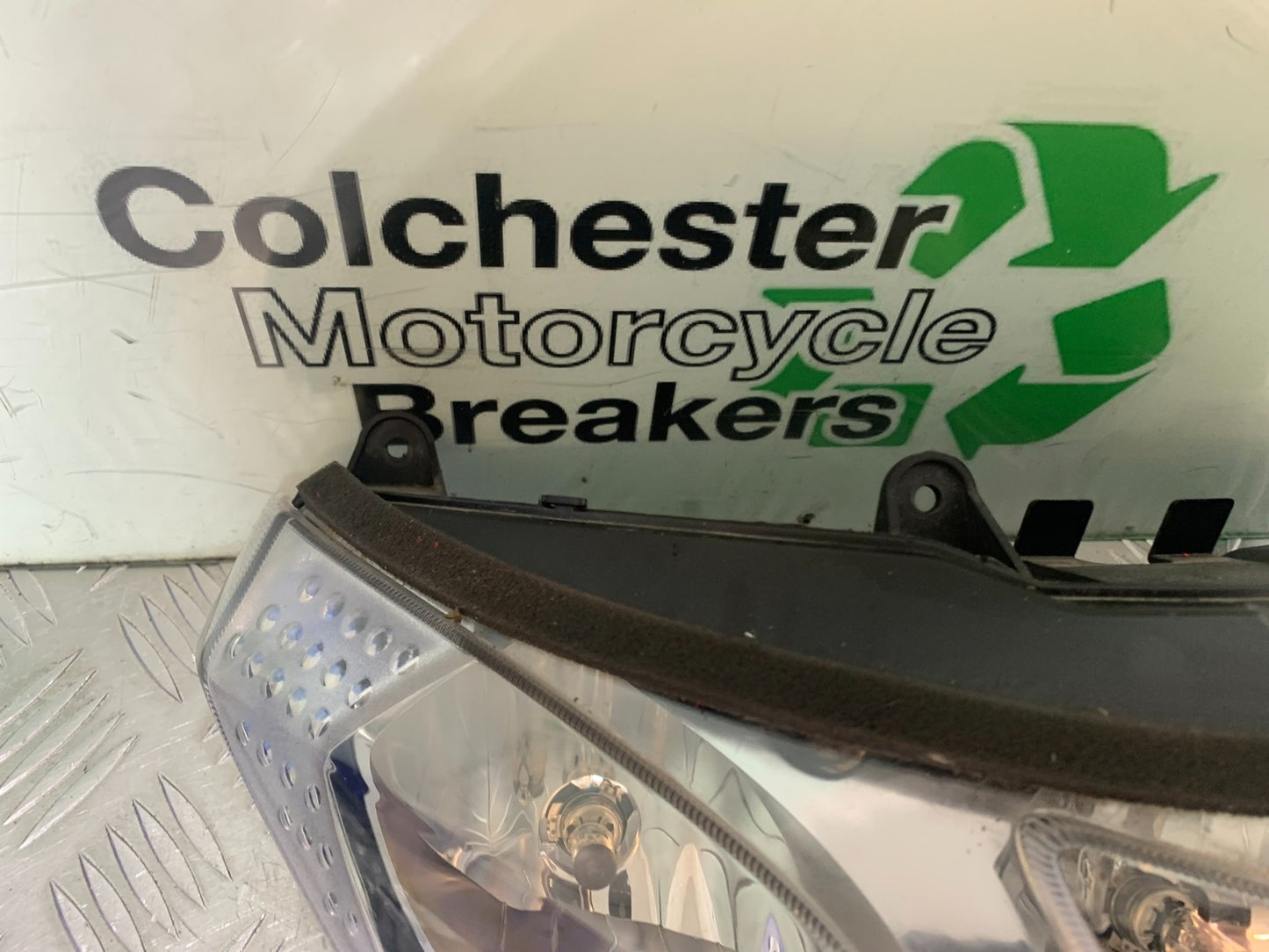APRILIA RSV4 FACTORY HEADLIGHT   YEAR 2009-2012 (CMB1224)