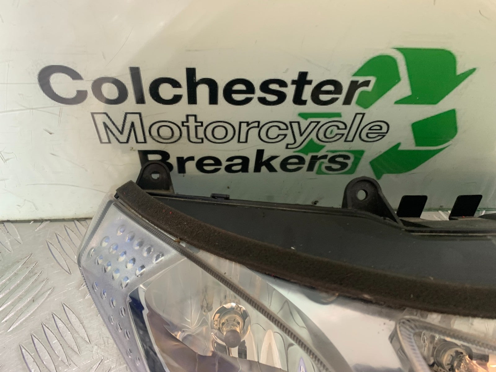 APRILIA RSV4 FACTORY HEADLIGHT   YEAR 2009-2012 (CMB1224)