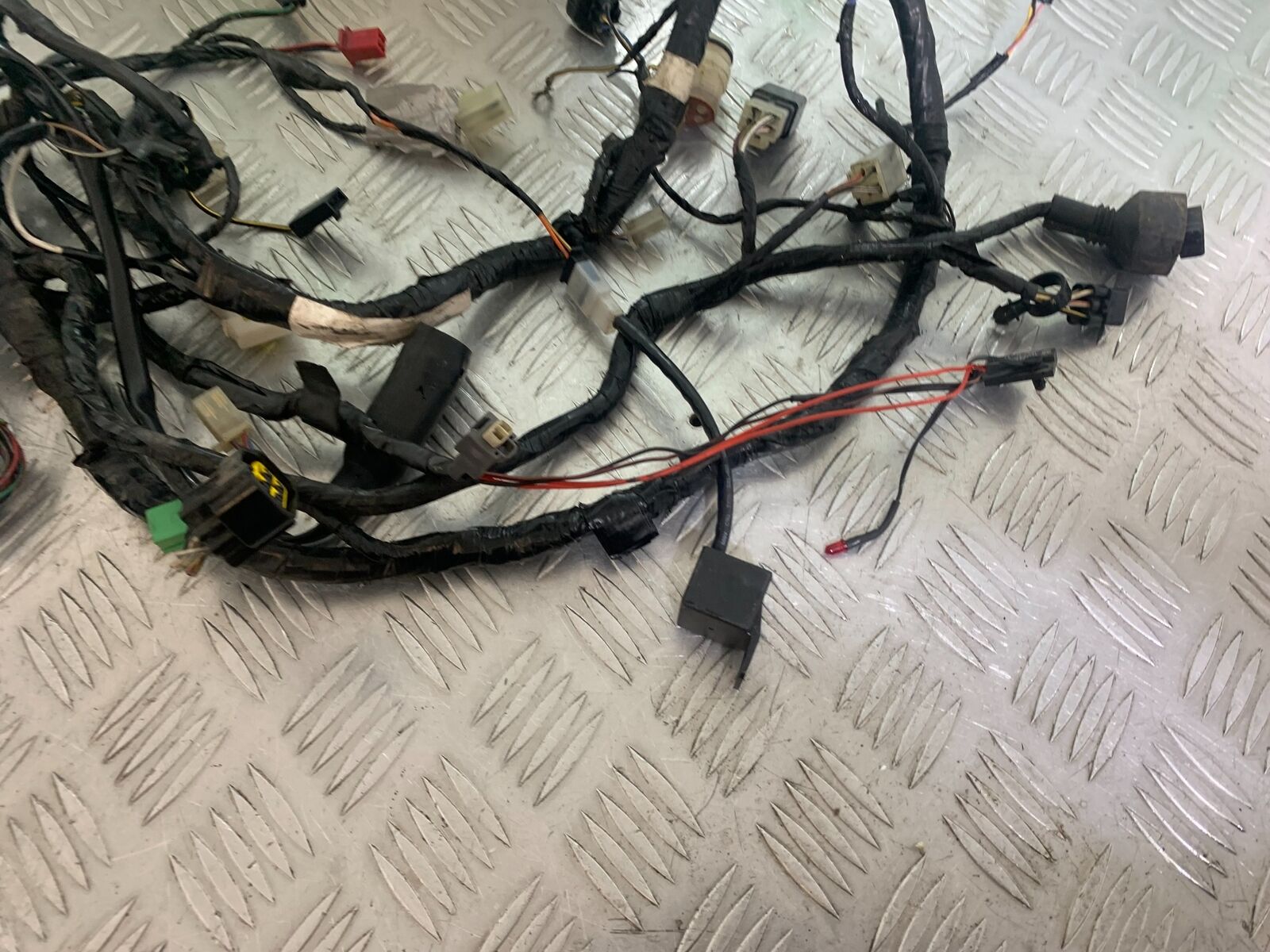 KAWASAKI ZX6R ZX636 WIRING LOOM  YEAR 2002  (CMB1100)