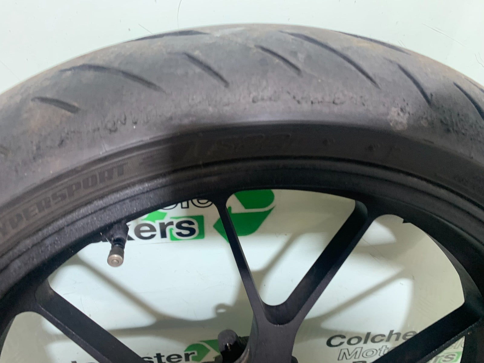 APRILIA RSV4 FACTORY FRONT WHEEL  YEAR 2009-2012 (CMB1224)