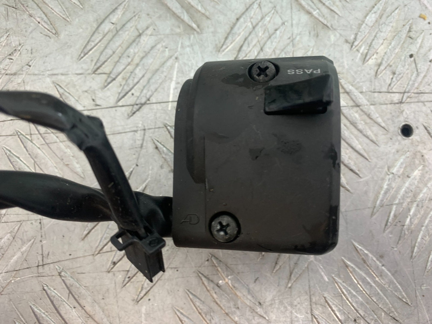 KAWASAKI ZX10R ZX10 R LEFT SWITCH GEAR  2008-2010 (CMB1206)