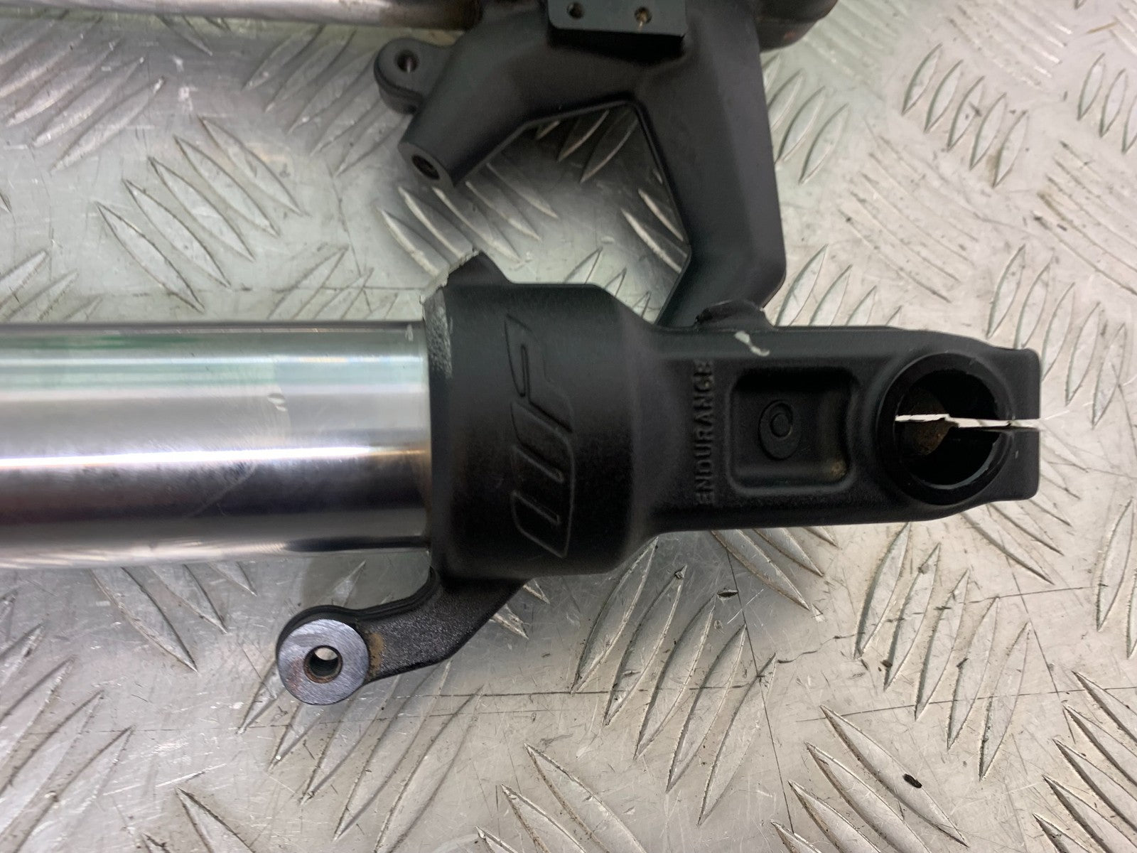 KTM 125 DUKE FORKS  YEAR 2018-2023 (CMB1185)