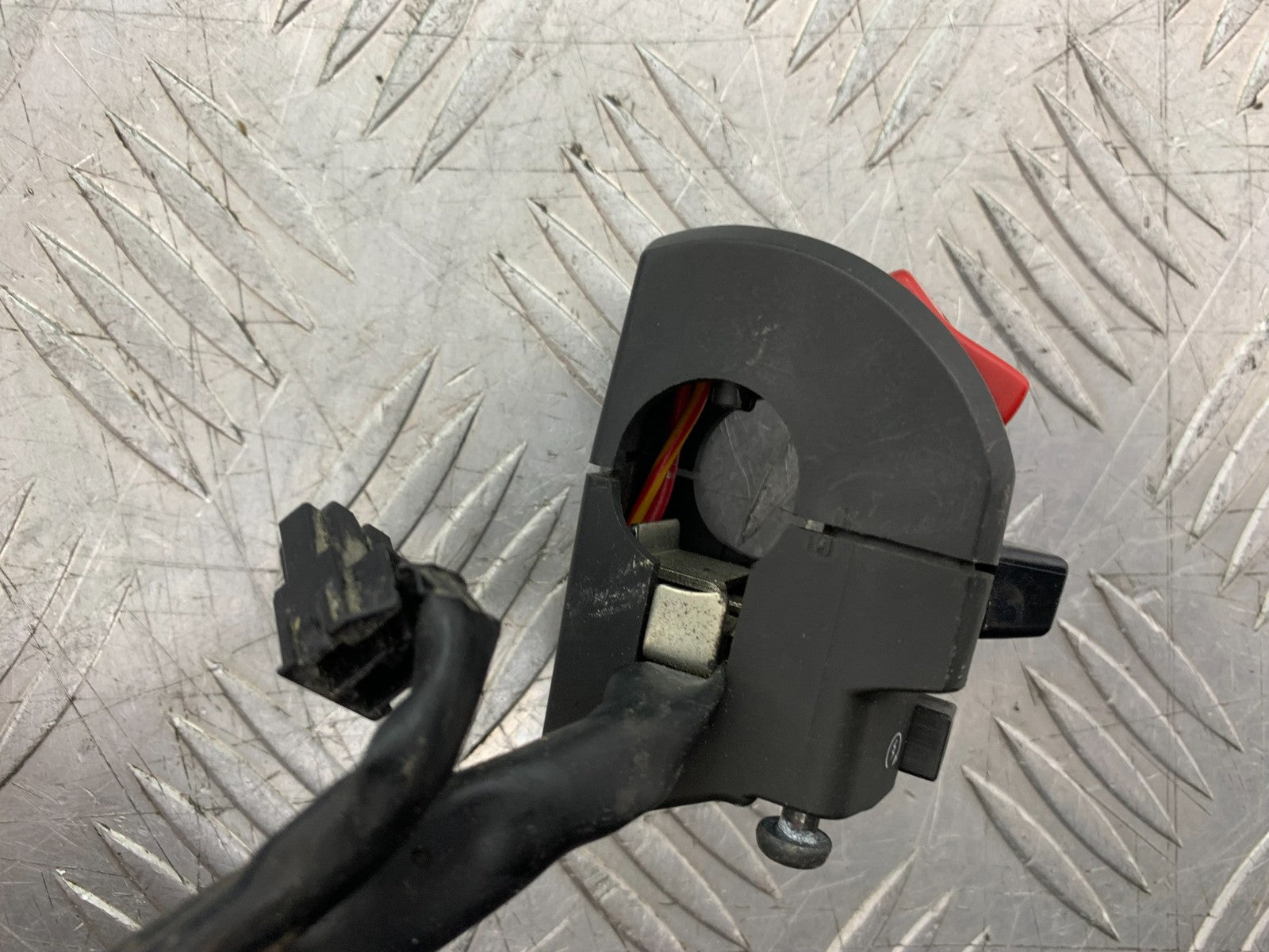 KAWASAKI ZX10R ZX10 R RIGHT SWITCH GEAR  2008-2010 (CMB1301)