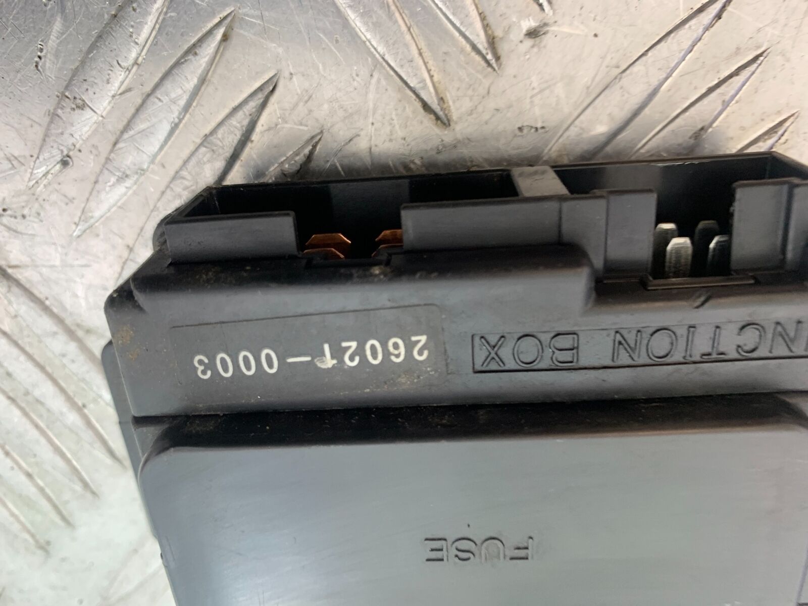 KAWASAKI Z750 Z 750 FUSE BOX YEAR 2004-2006  (CMB1104)