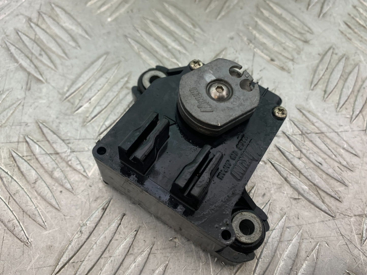 APRILIA TUONO 1000 V4 EXHAUST SERVO MOTOR  YEAR 2013-2014 (CMB1239)
