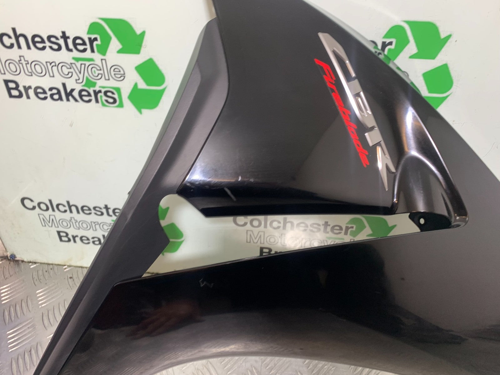 HONDA CBR1000 rr FIREBLADE RIGHT FAIRING PANEL  2012-2016 (CMB1280)