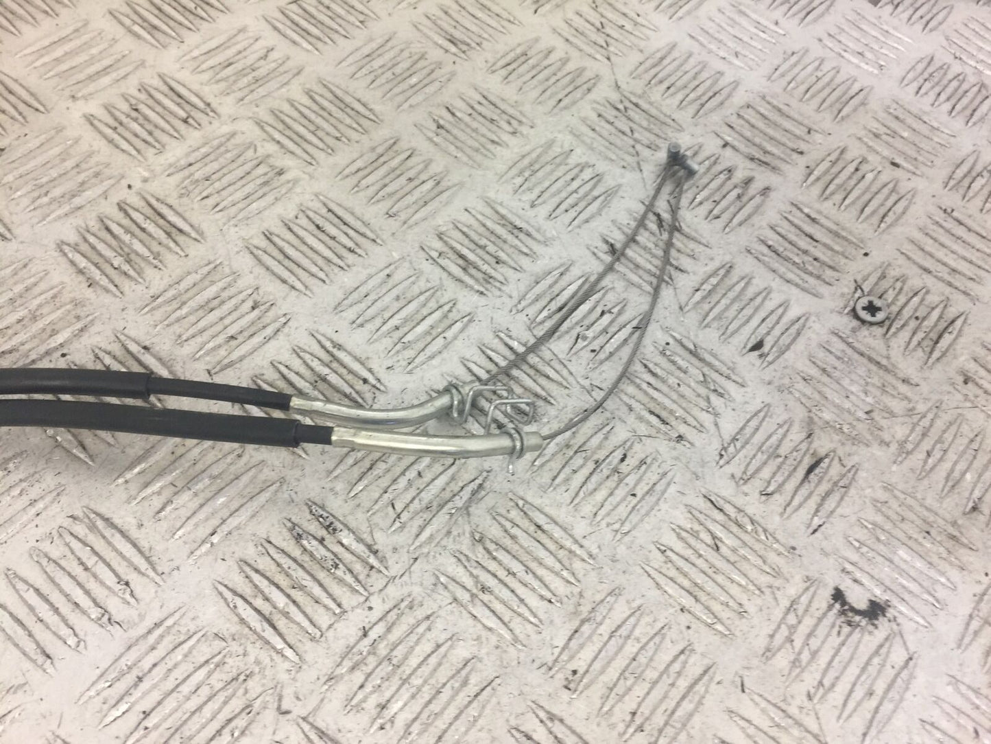 SUZUKI GSXR 750 L1 SERVO CABLES  YEAR 2012-2015 (STOCK 632)