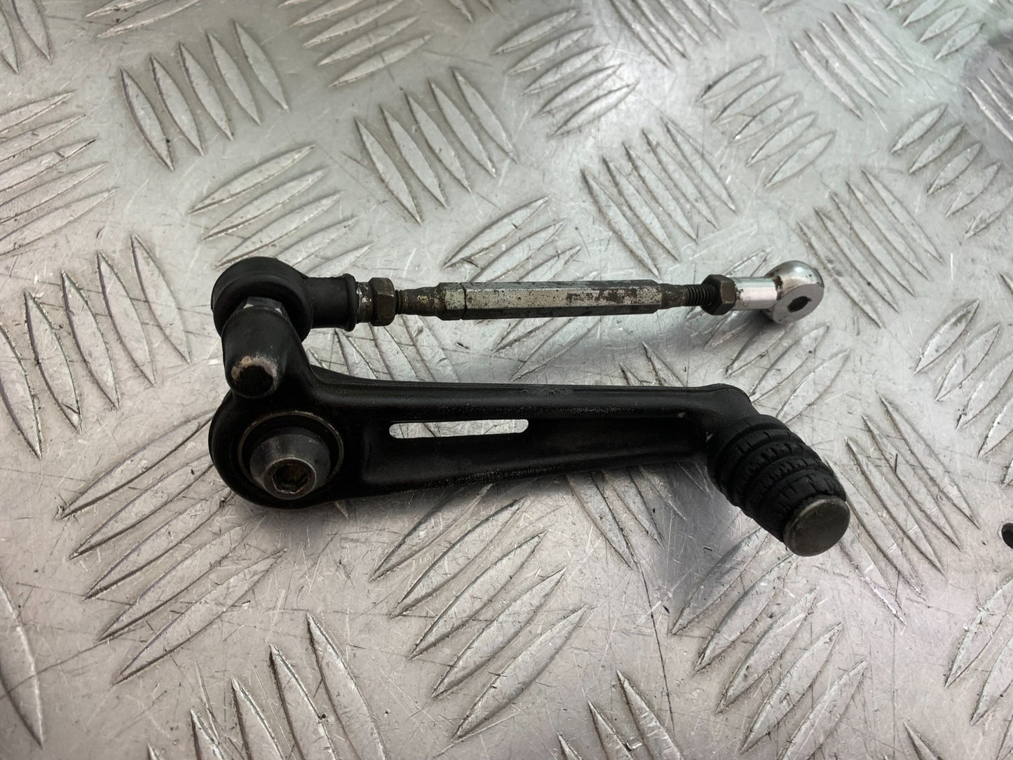 KTM DUKE 390 GEAR LEVER  YEAR 2017- 2023 (CMB1314)