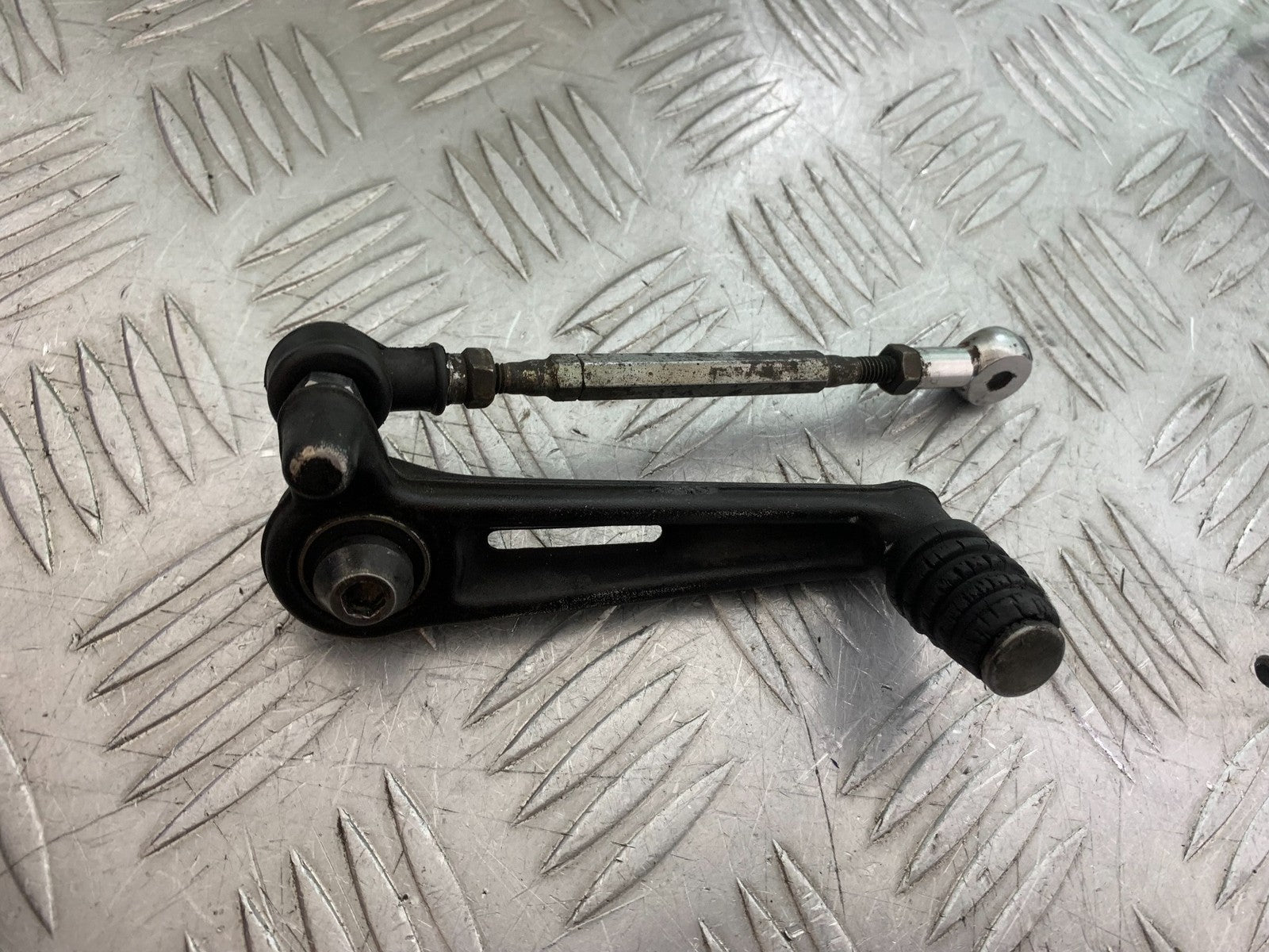 KTM DUKE 390 GEAR LEVER  YEAR 2017- 2023 (CMB1314)