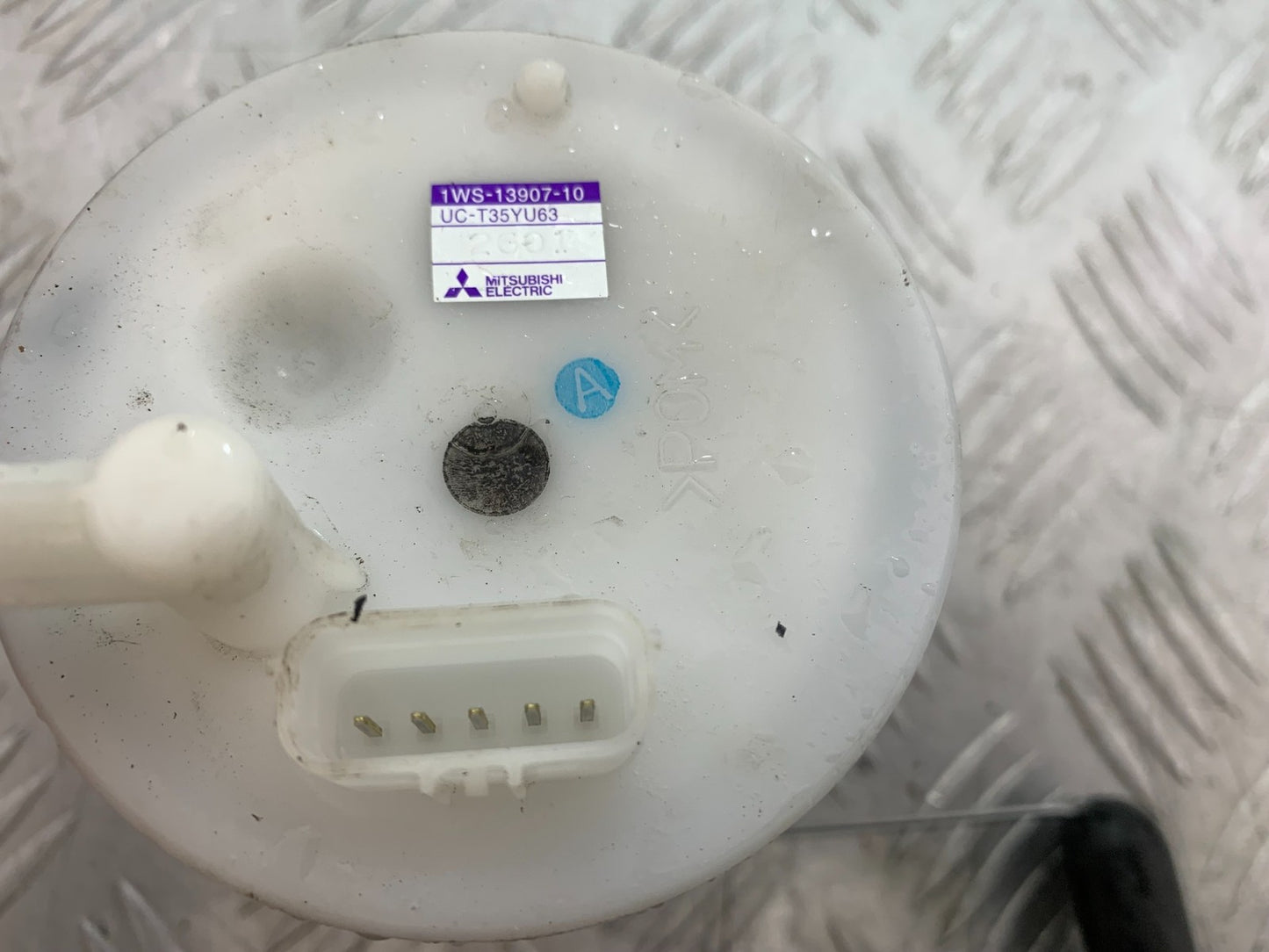 YAMAHA YZF R7 PETROL PUMP  YEAR 2022-2025 (CMB1255)