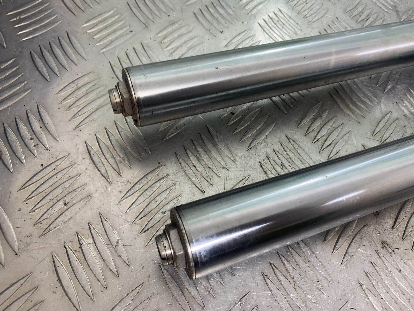 TRIUMPH 955i SPRINT ST FORKS  1999-2004 (CMB1176)