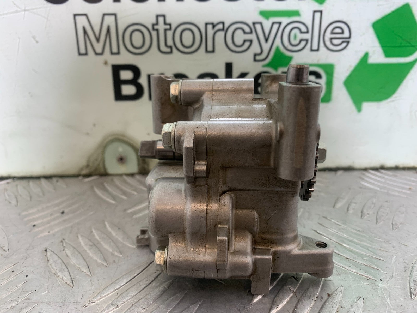 HONDA CBR1000 RR CBR1000RR FIREBLADE OIL PUMP 2008-2011 (CMB1179)