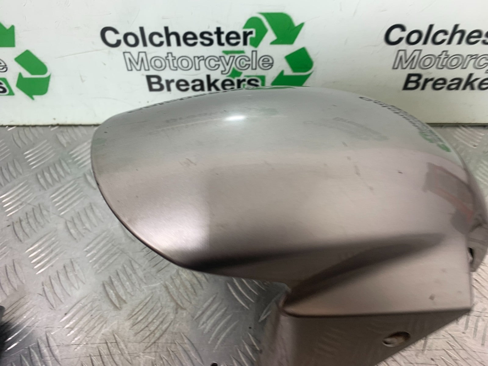 KAWASAKI Z750 Z 750 FRONT MUDGUARD YEAR 2004-2006  (CMB1234)