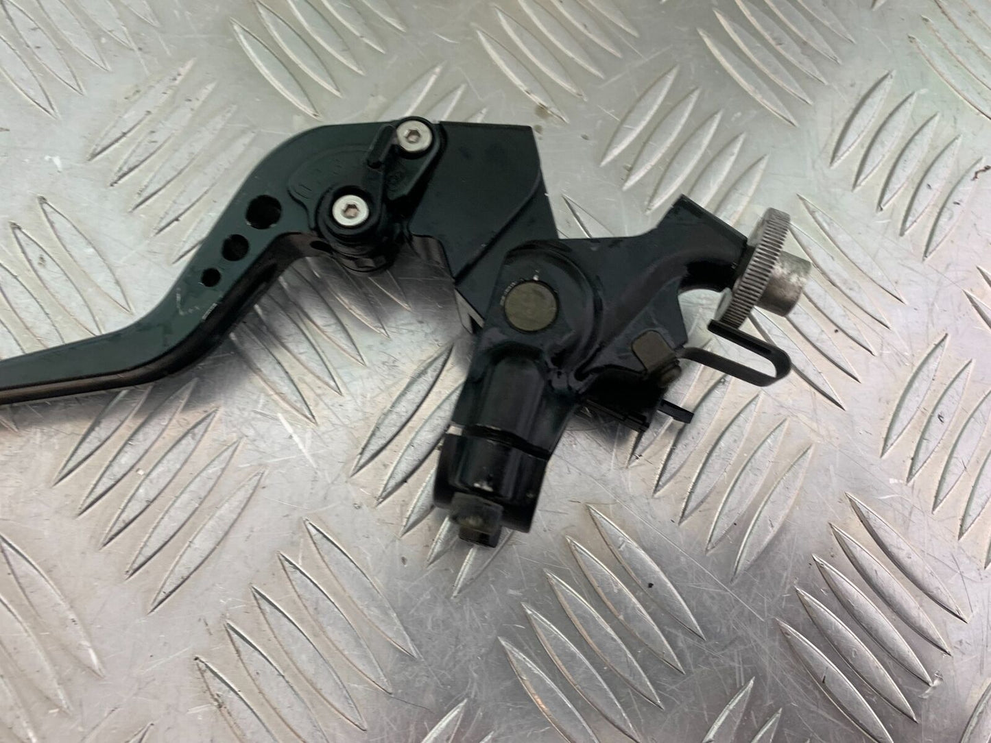 KAWASAKI ZX12R ZX12 R CLUTCH LEVER AND BRACKET YEAR 2000-01 (CMB1038)