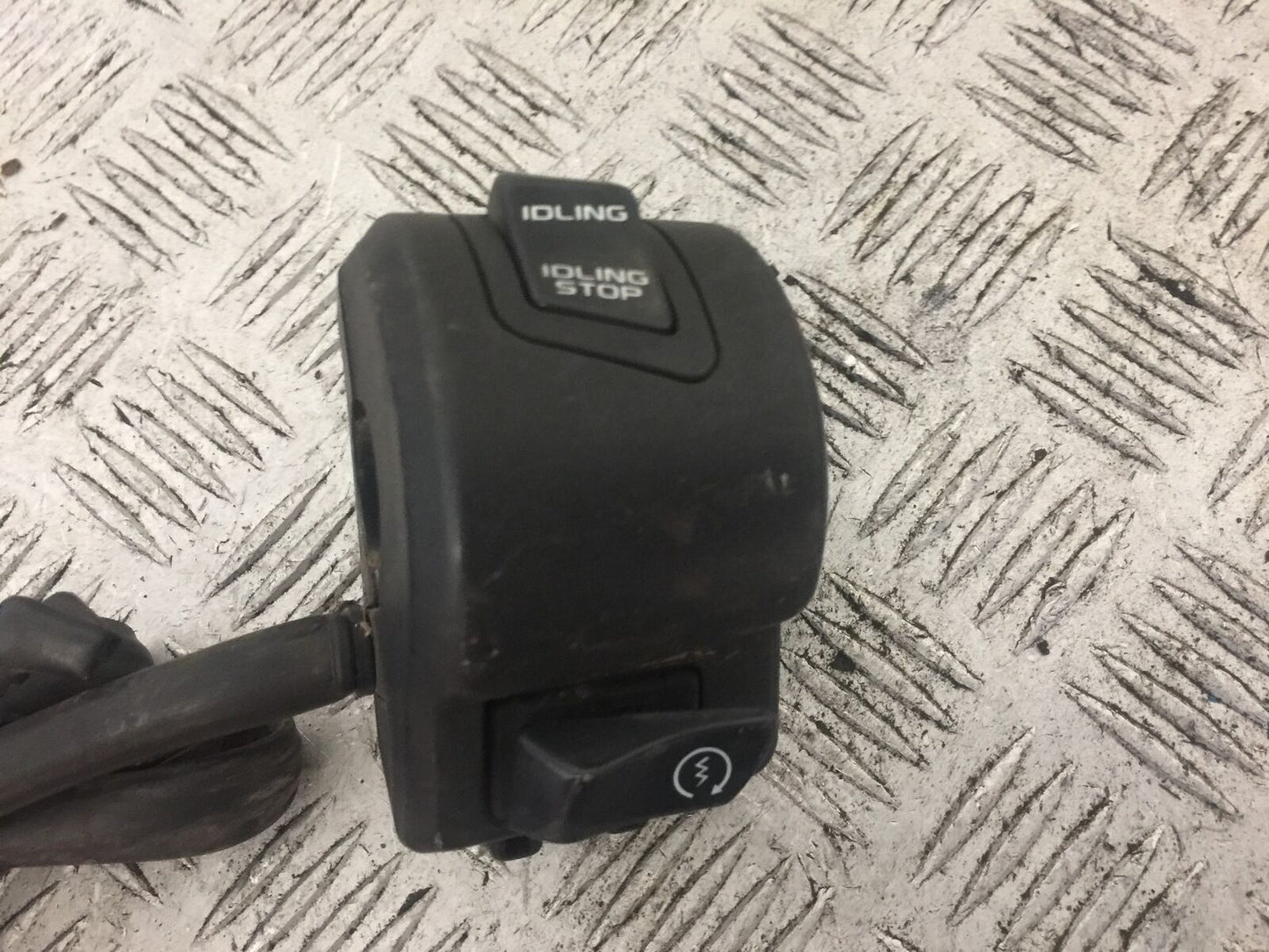 HONDA PCX125 PCX 125 RIGHT SWITCH GEAR YEAR 2010-2013 (STOCK 721)