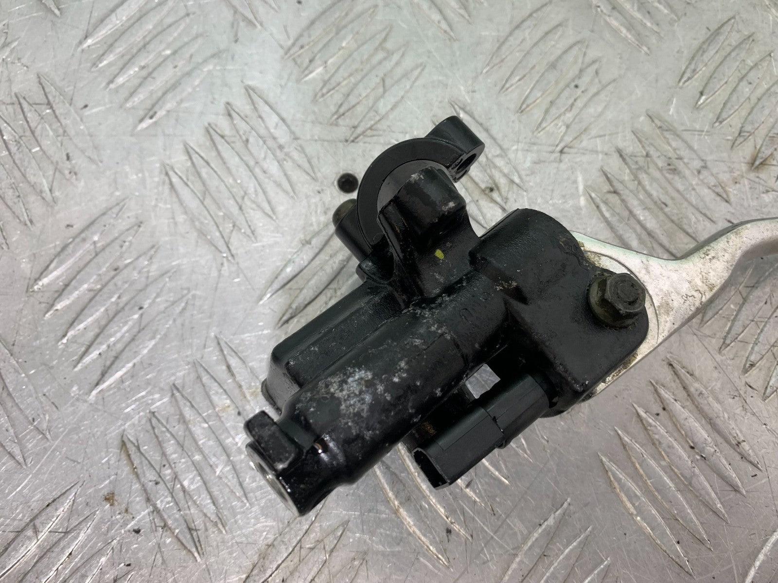 PIAGGIO VESPA GT125 L FRONT MASTER CYLINDER YEAR 2003 (CMB1300)