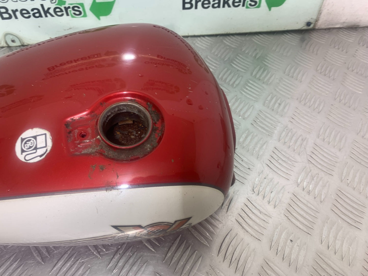 YAMAHA XV535 XV 535 VIRAGO PETROL TANK YEAR 1994-02 (CMB1139)