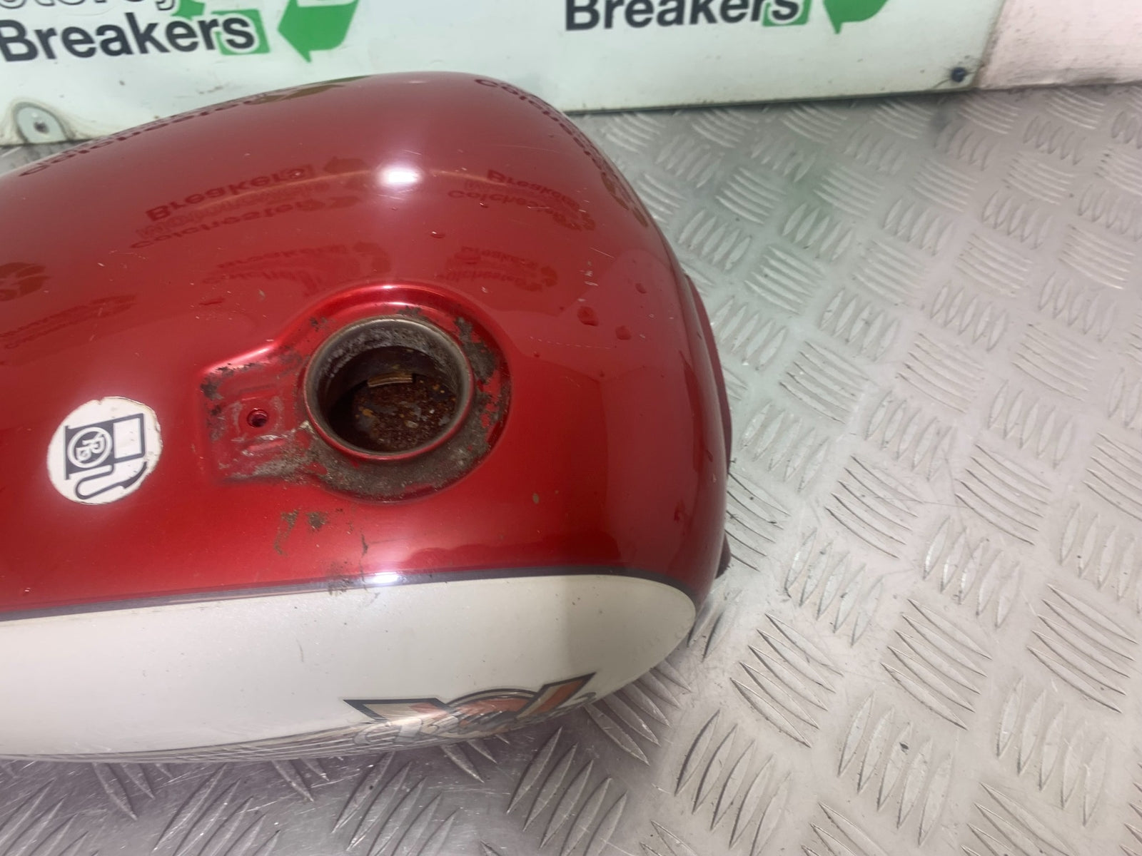 YAMAHA XV535 XV 535 VIRAGO PETROL TANK YEAR 1994-02 (CMB1139)