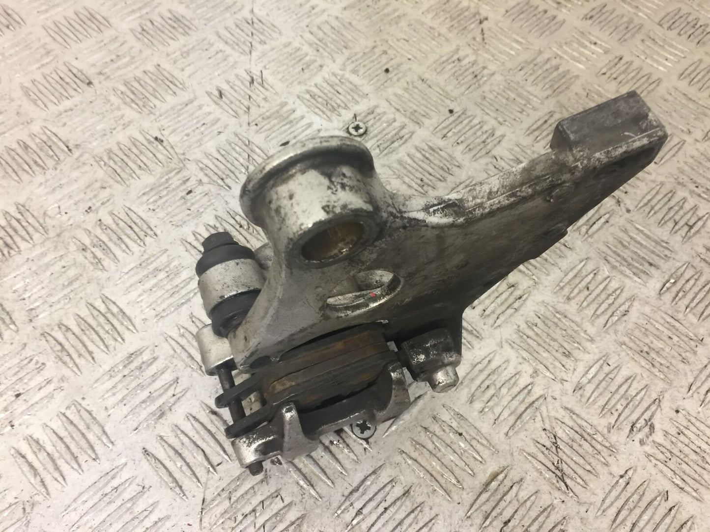 HONDA CBR900 FIREBLADE REAR BRAKE CALIPER  YEAR 1998 - 99 (STOCK 621)