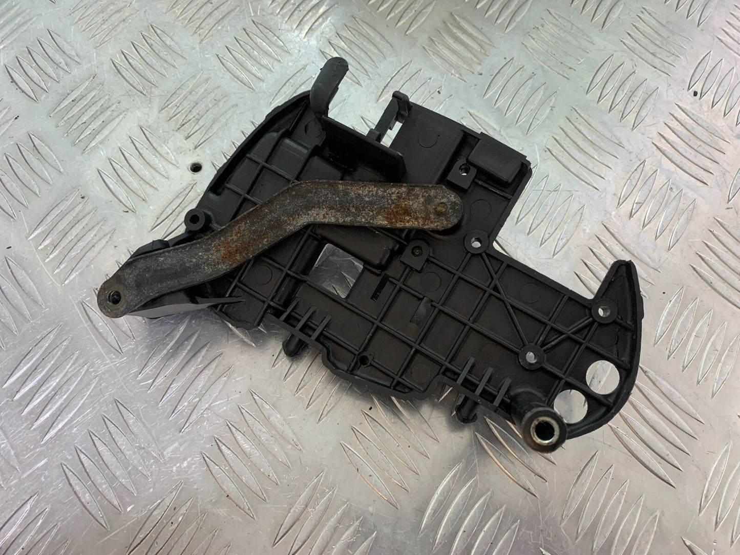 YAMAHA XV750 XV 750 VIRAGO SIDE POD MOUNTING PLATE   YEAR 1992 (CMB1016)