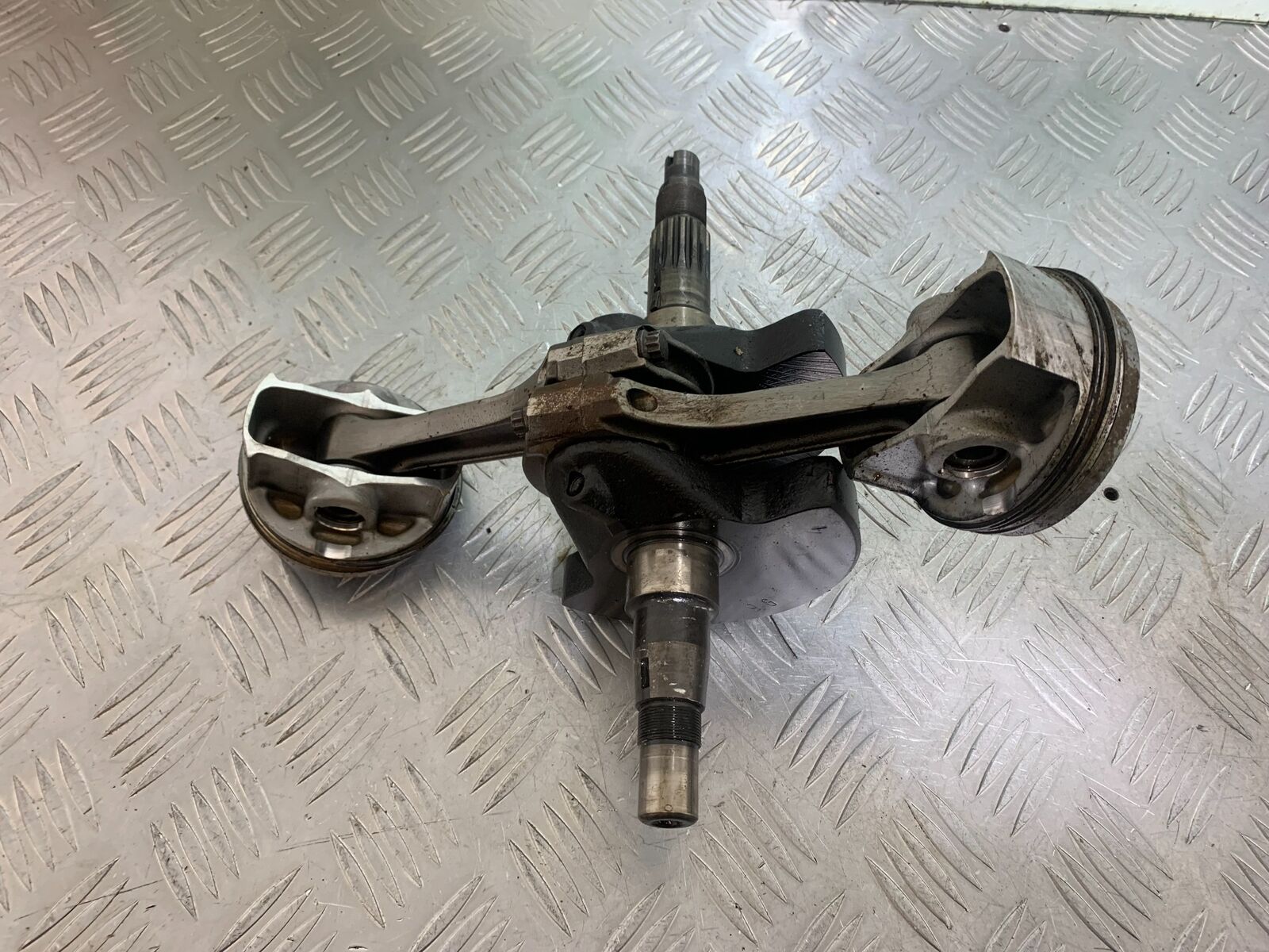 DUCATI 748 CRANKSHAFT (SOLD AS PARTS)   YEAR 1999 2003