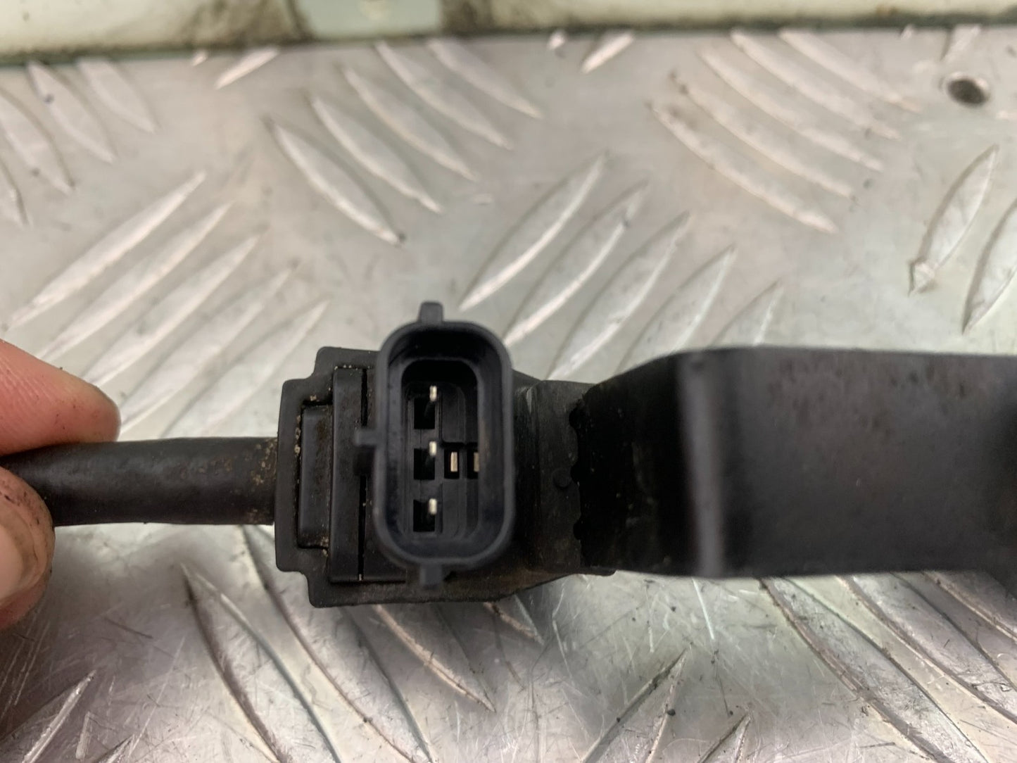 KTM 690 DUKE R LC4 RELAYS SENSORS YEAR 2012-2015  (CMB1180)