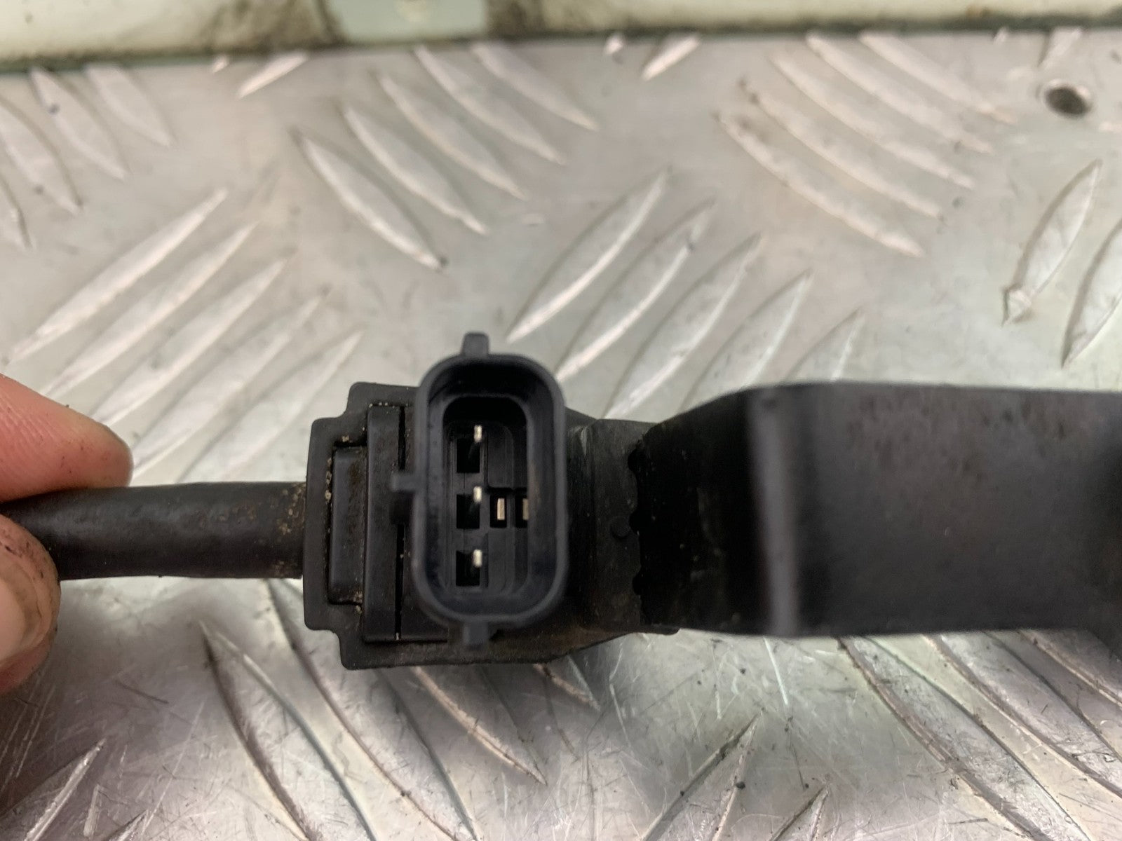 KTM 690 DUKE R LC4 RELAYS SENSORS YEAR 2012-2015  (CMB1180)