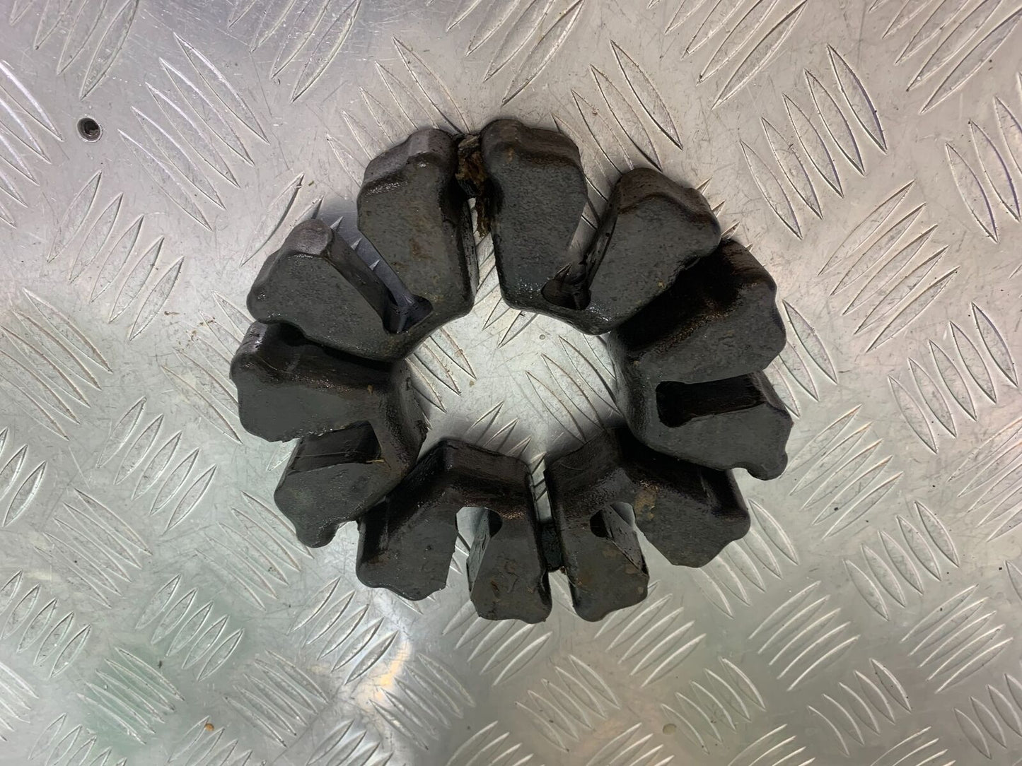 KAWASAKI Z650 Z 650 CUSH DRIVE RUBBERS YEAR 1982-183