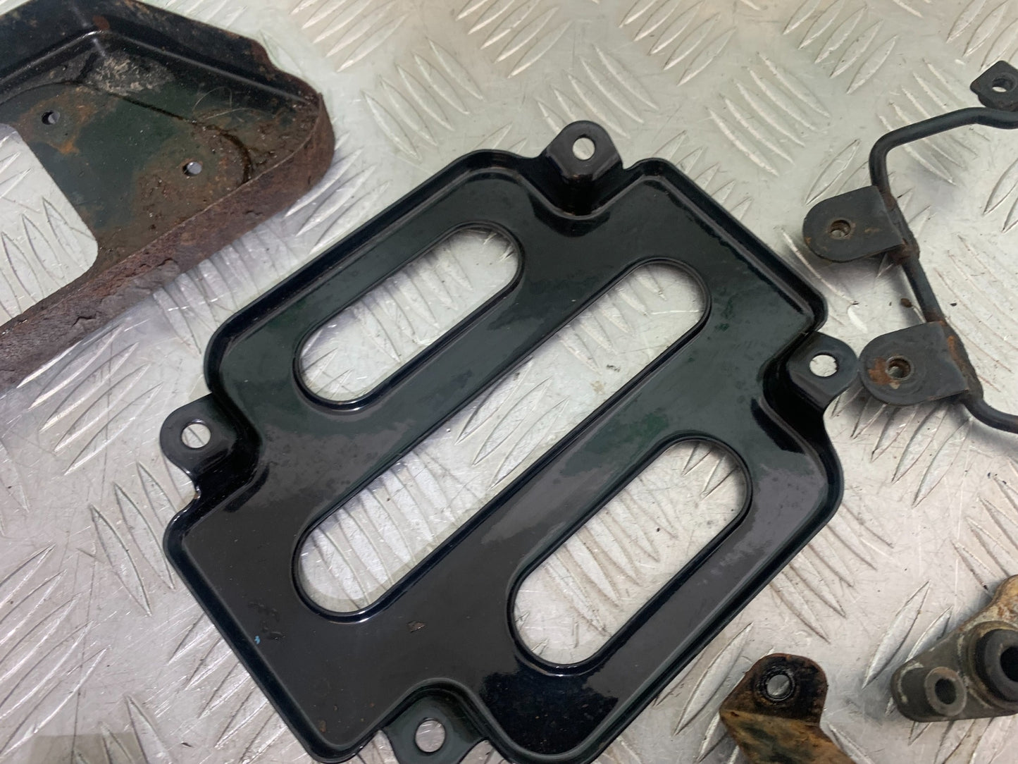 KAWASAKI VN1500 CLASSIC FRAME BRACKETS    YEAR 1999 -2006 (CMB1166)